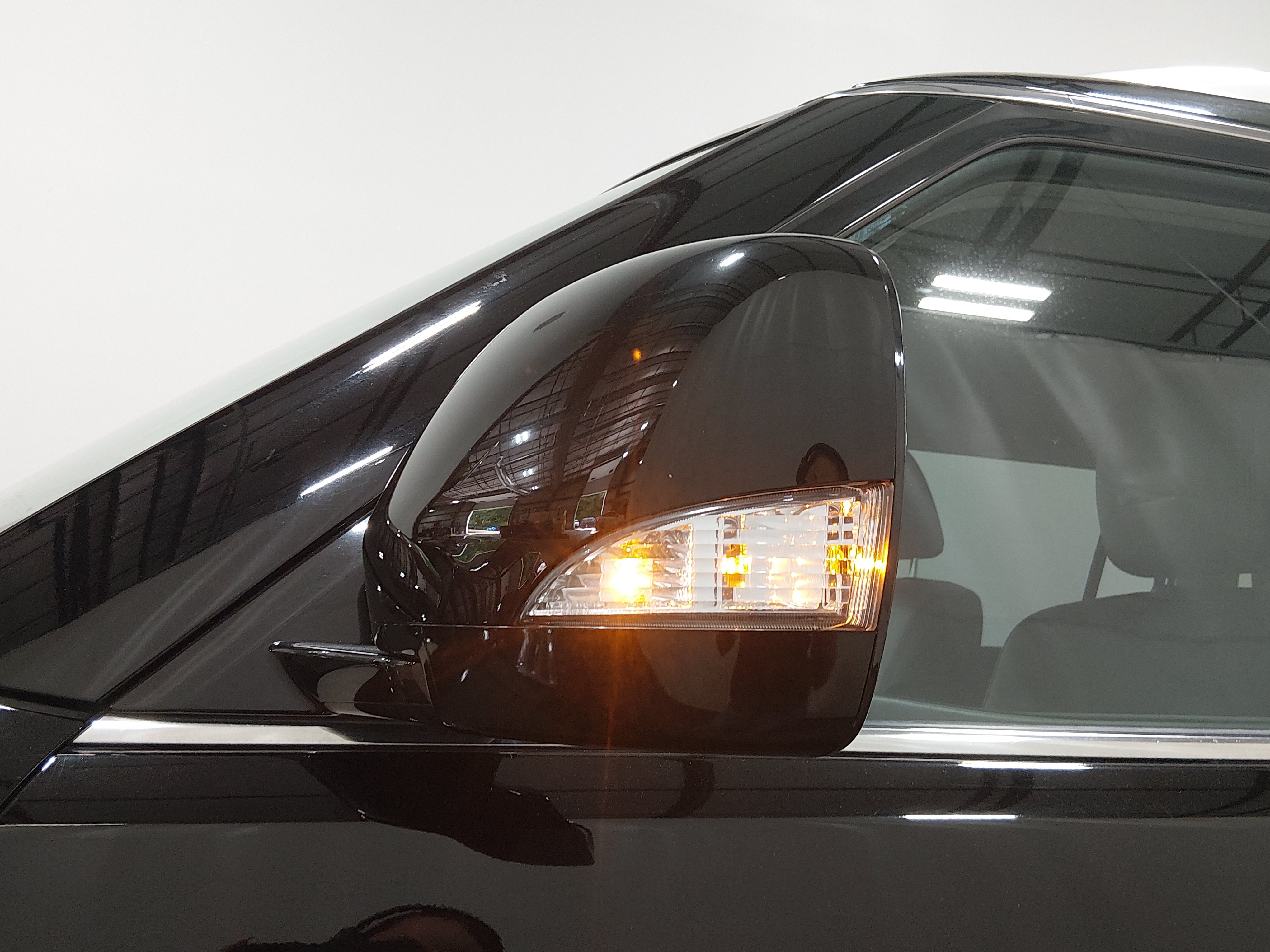 2024 Nissan Armada SV - Photo 20