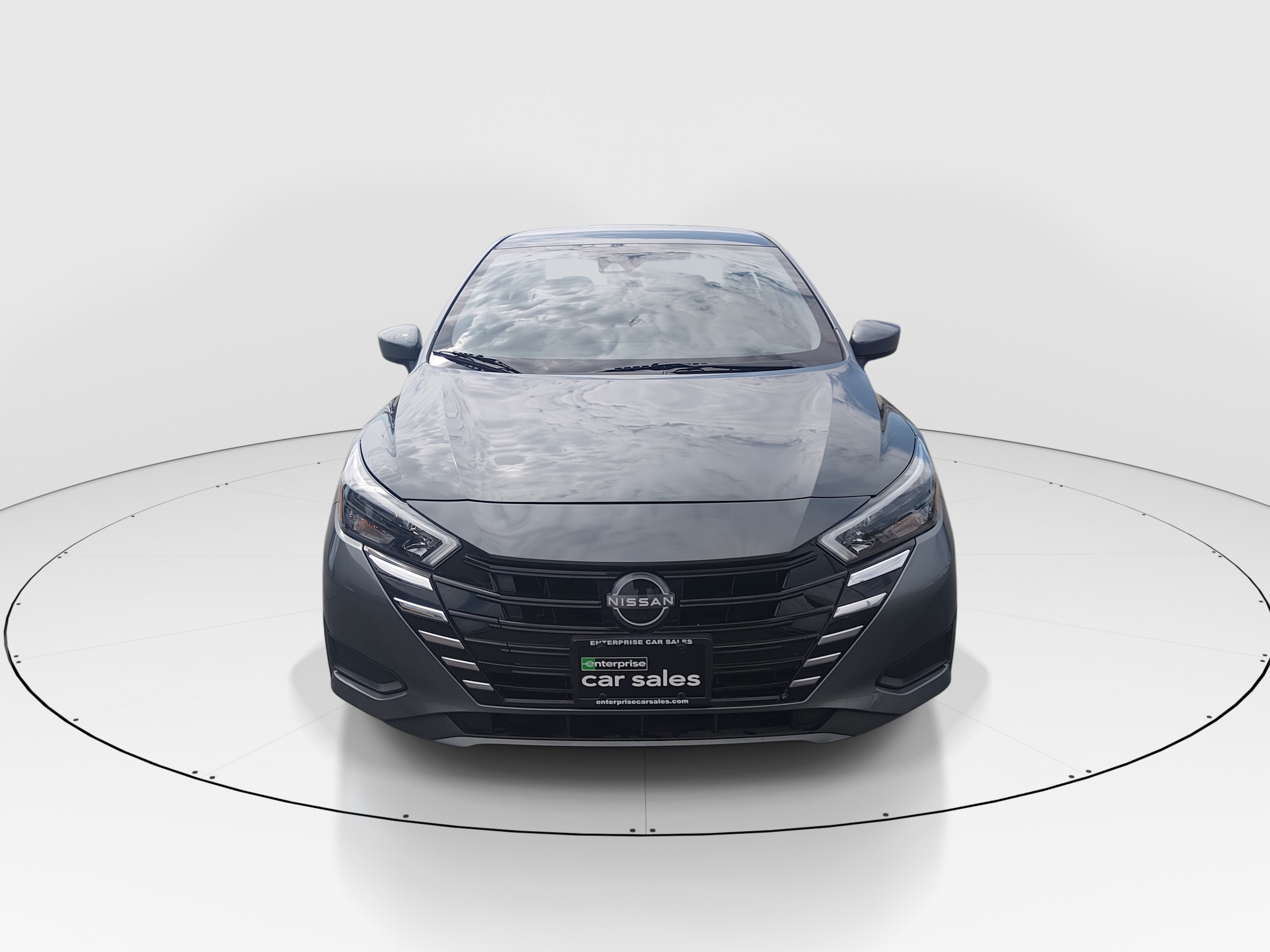 2025 Nissan Versa Sedan 2