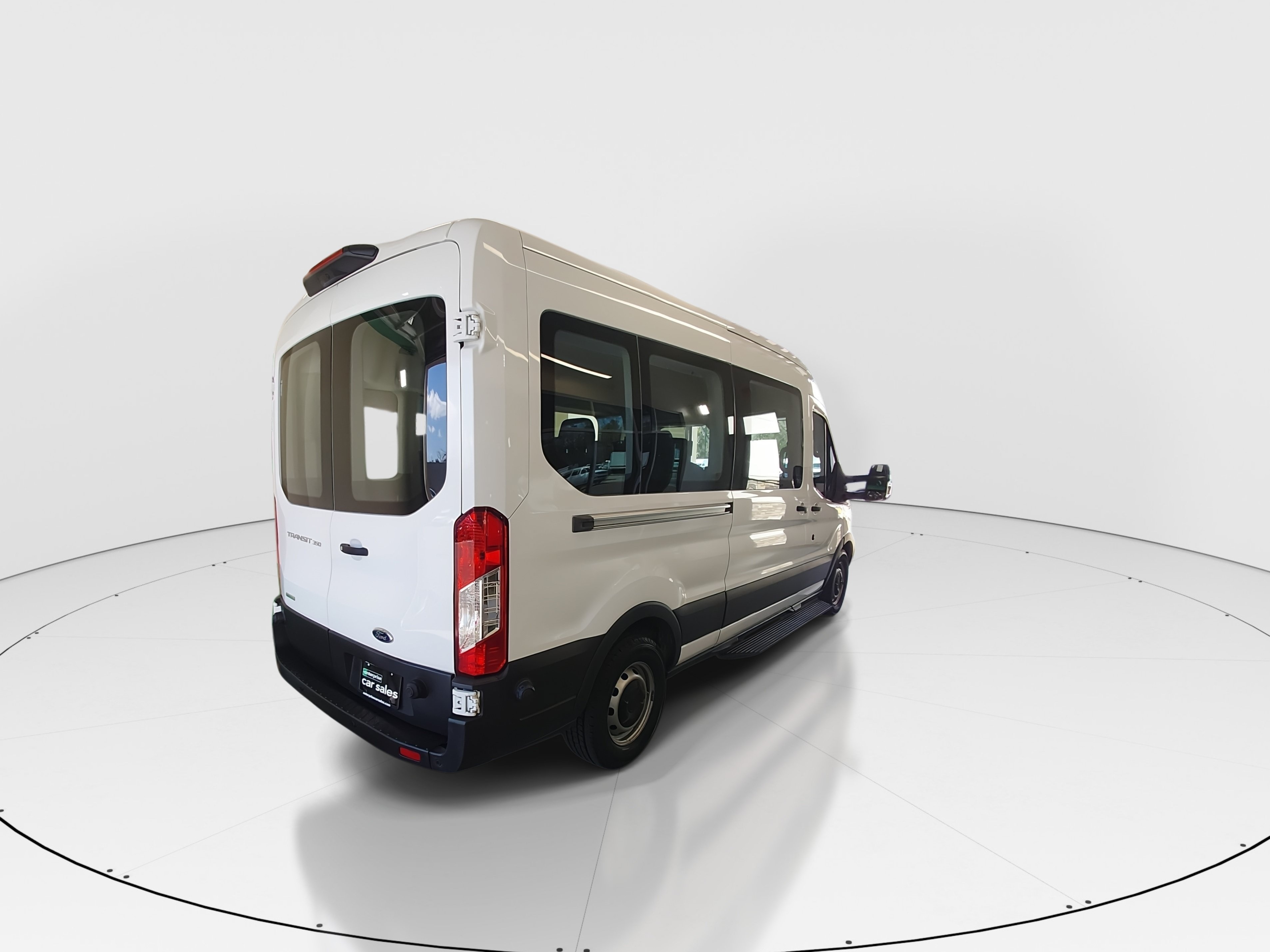 2018 Ford Transit Wagon XL - Photo 7