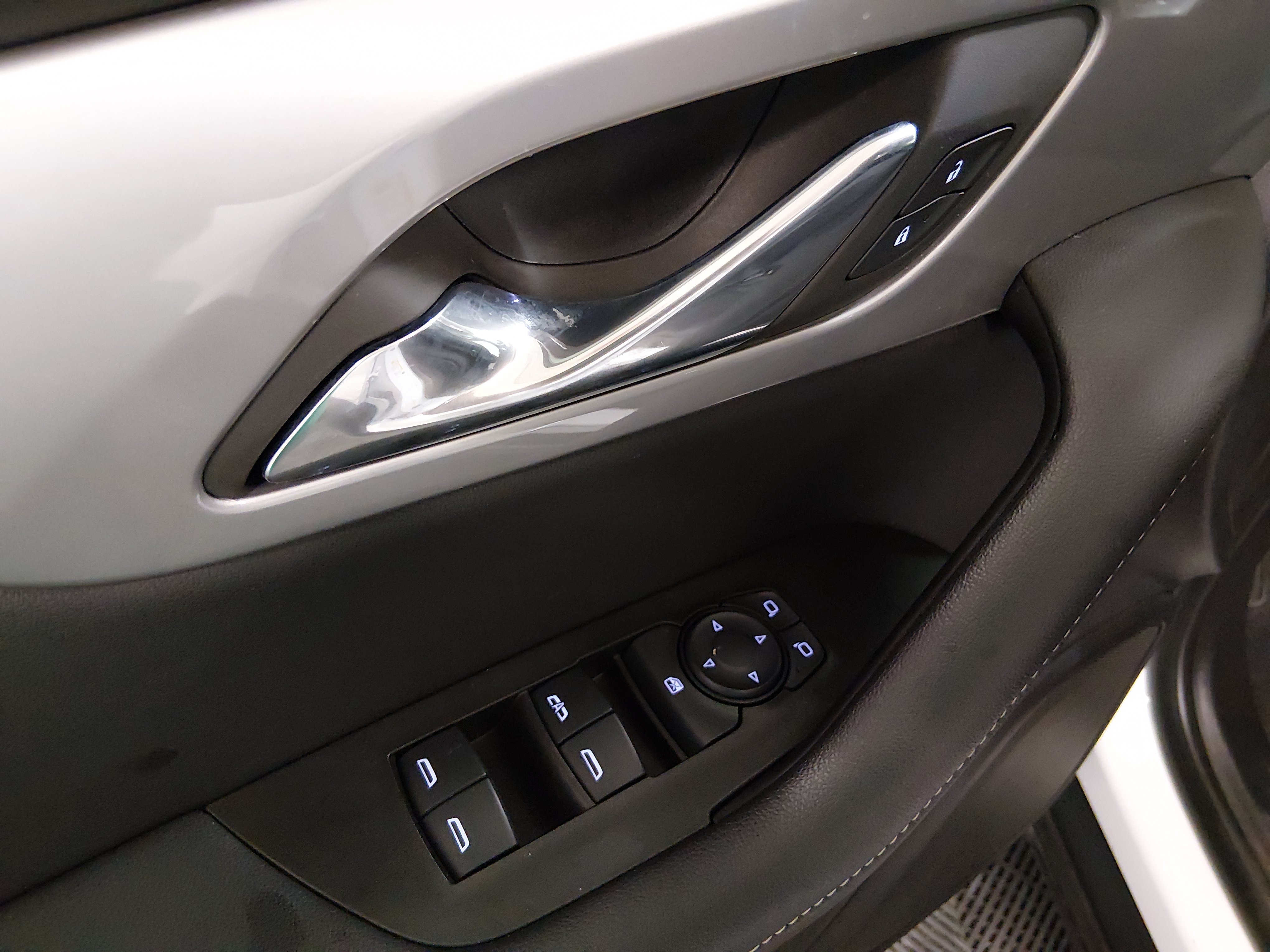 2023 Chevrolet Blazer 2LT - Photo 21