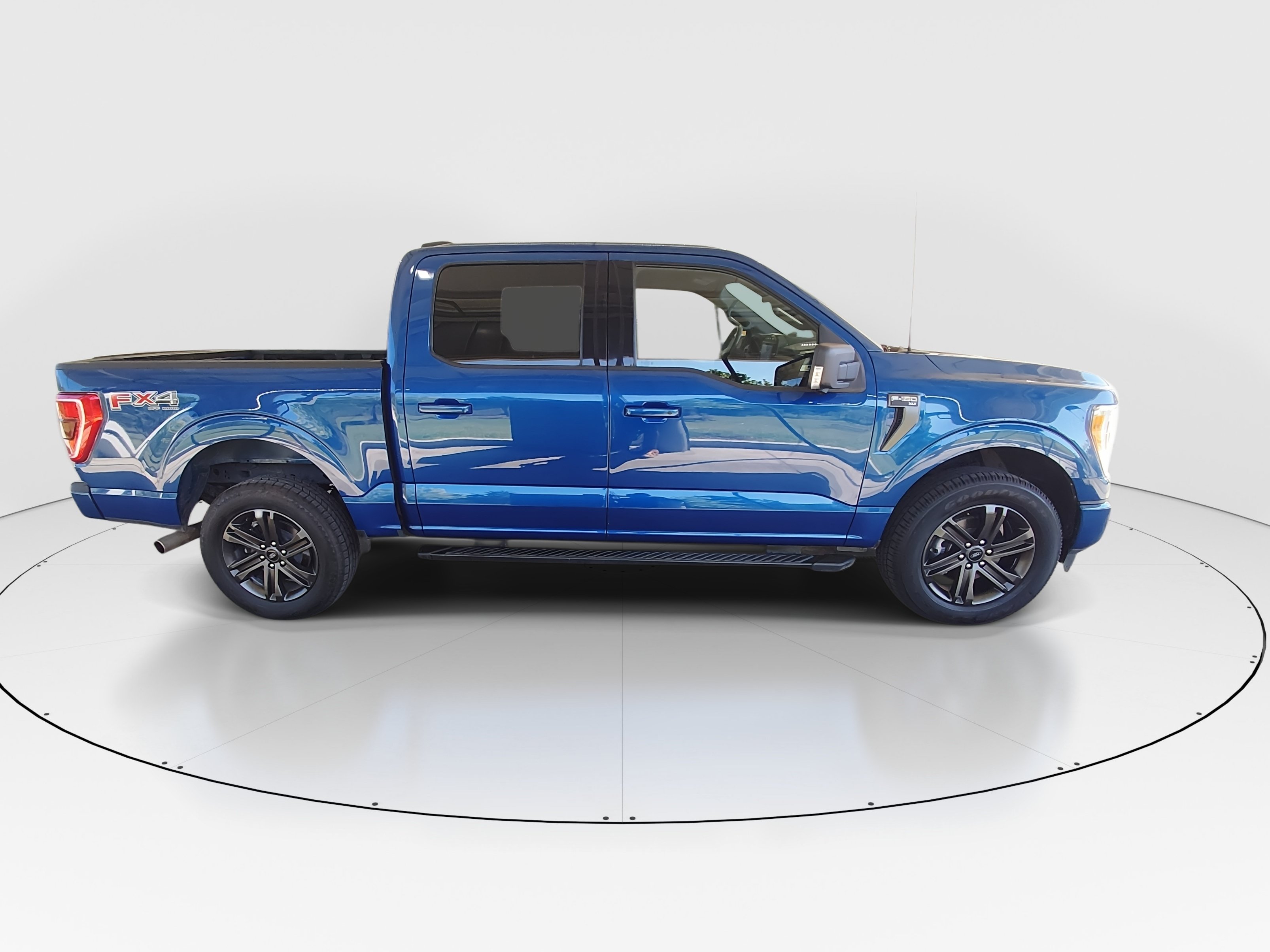 2022 Ford F-150 XLT - Photo 8