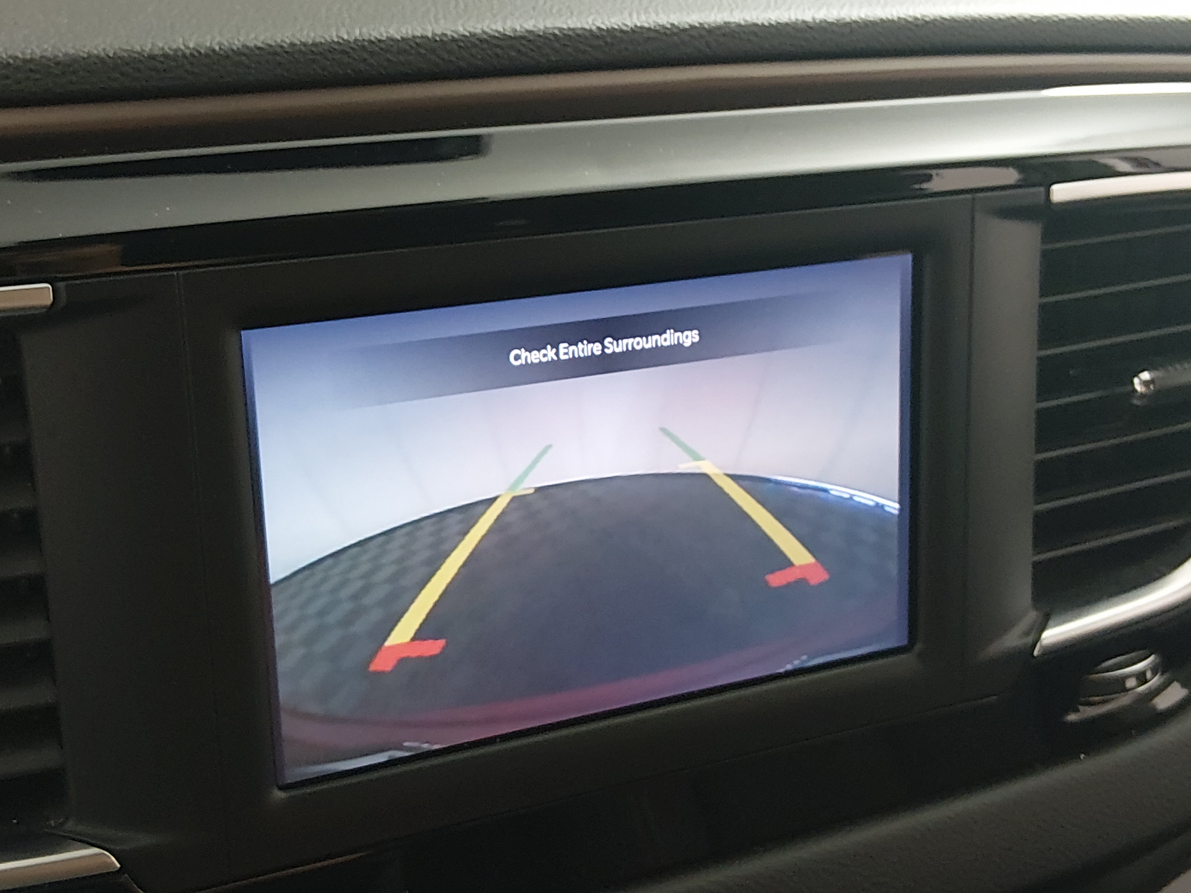 2023 Chrysler Voyager LX - Photo 16