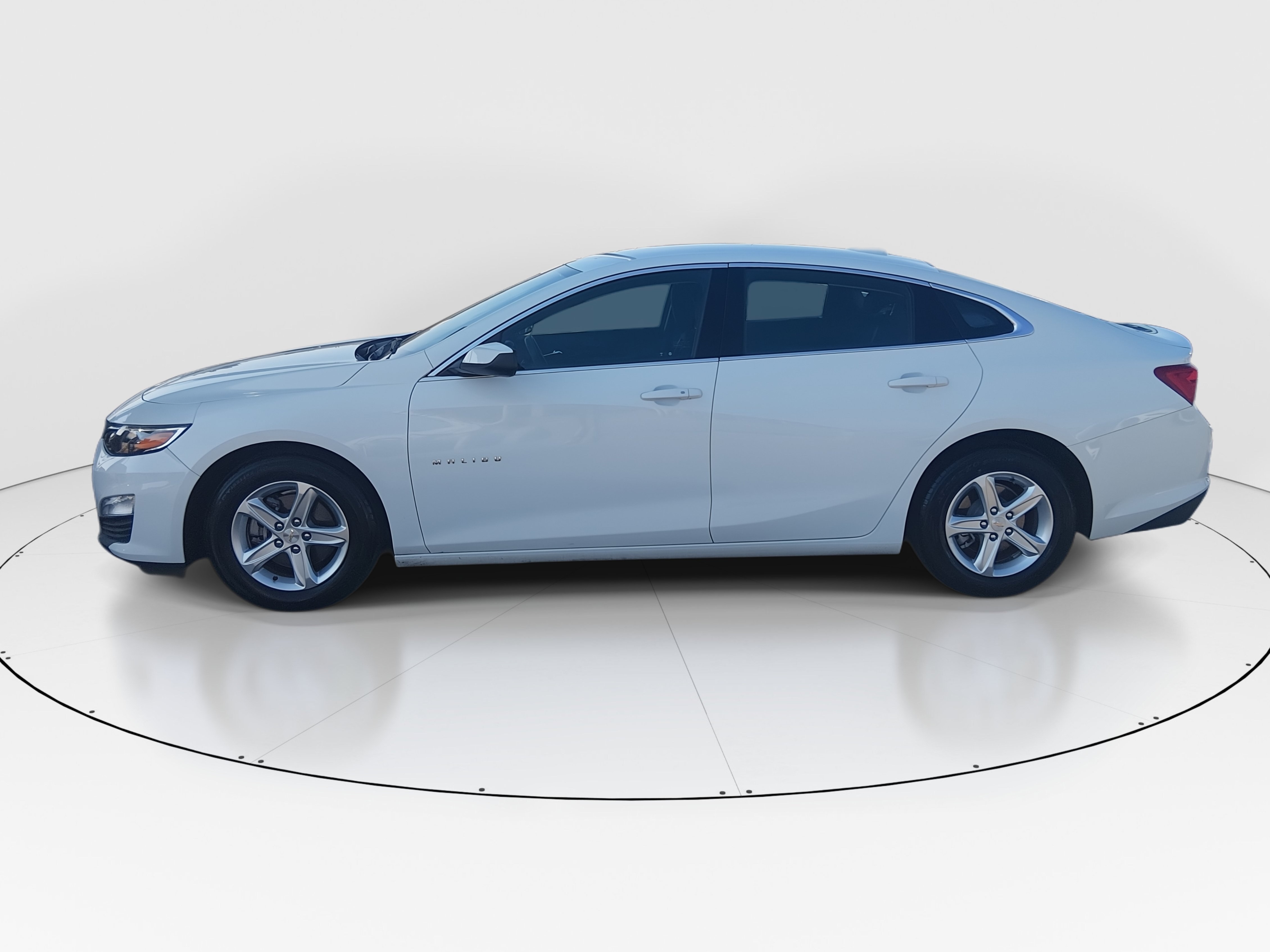 2023 Chevrolet Malibu 4