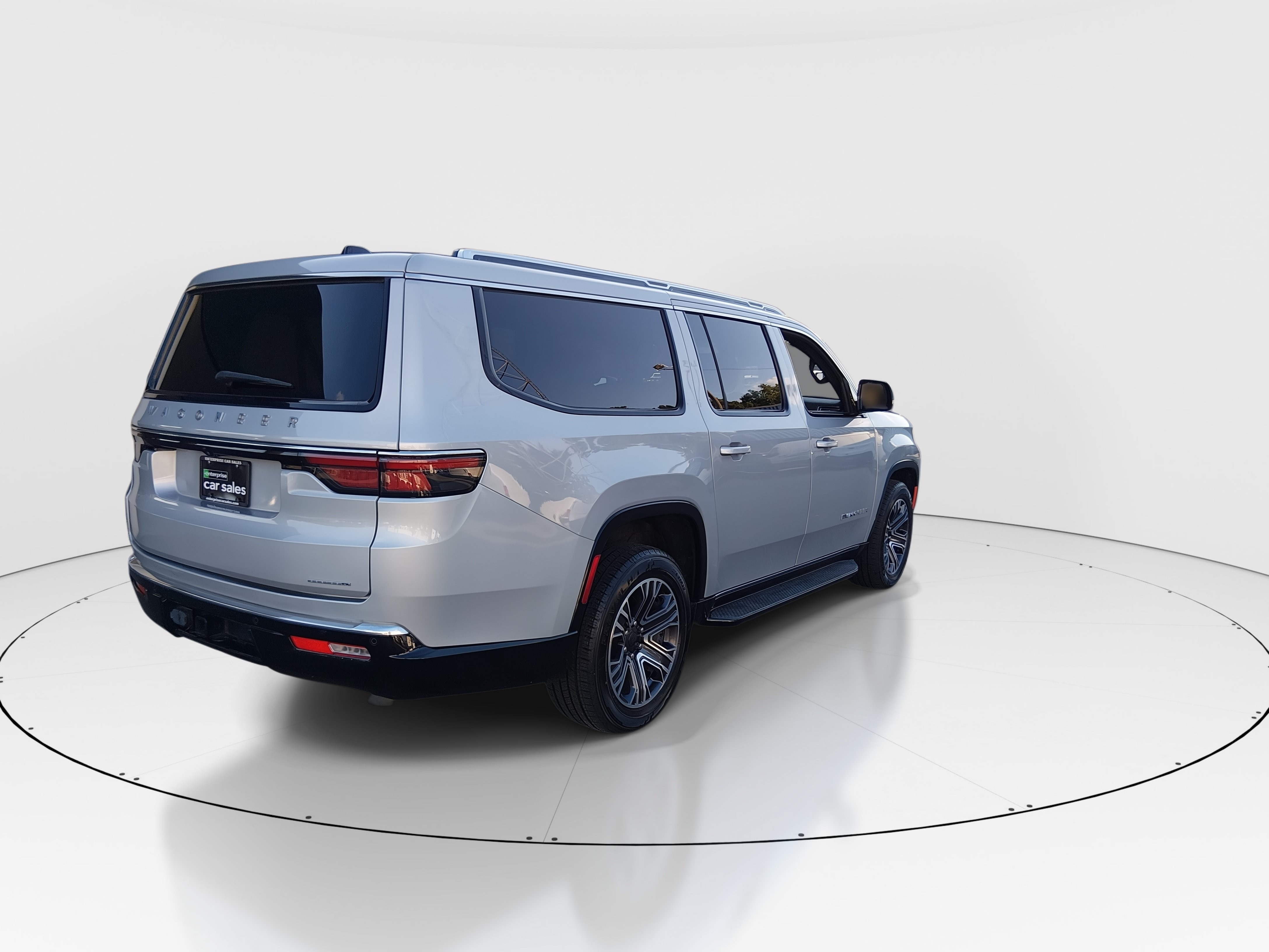 2024 Jeep Wagoneer L Series II - Photo 7