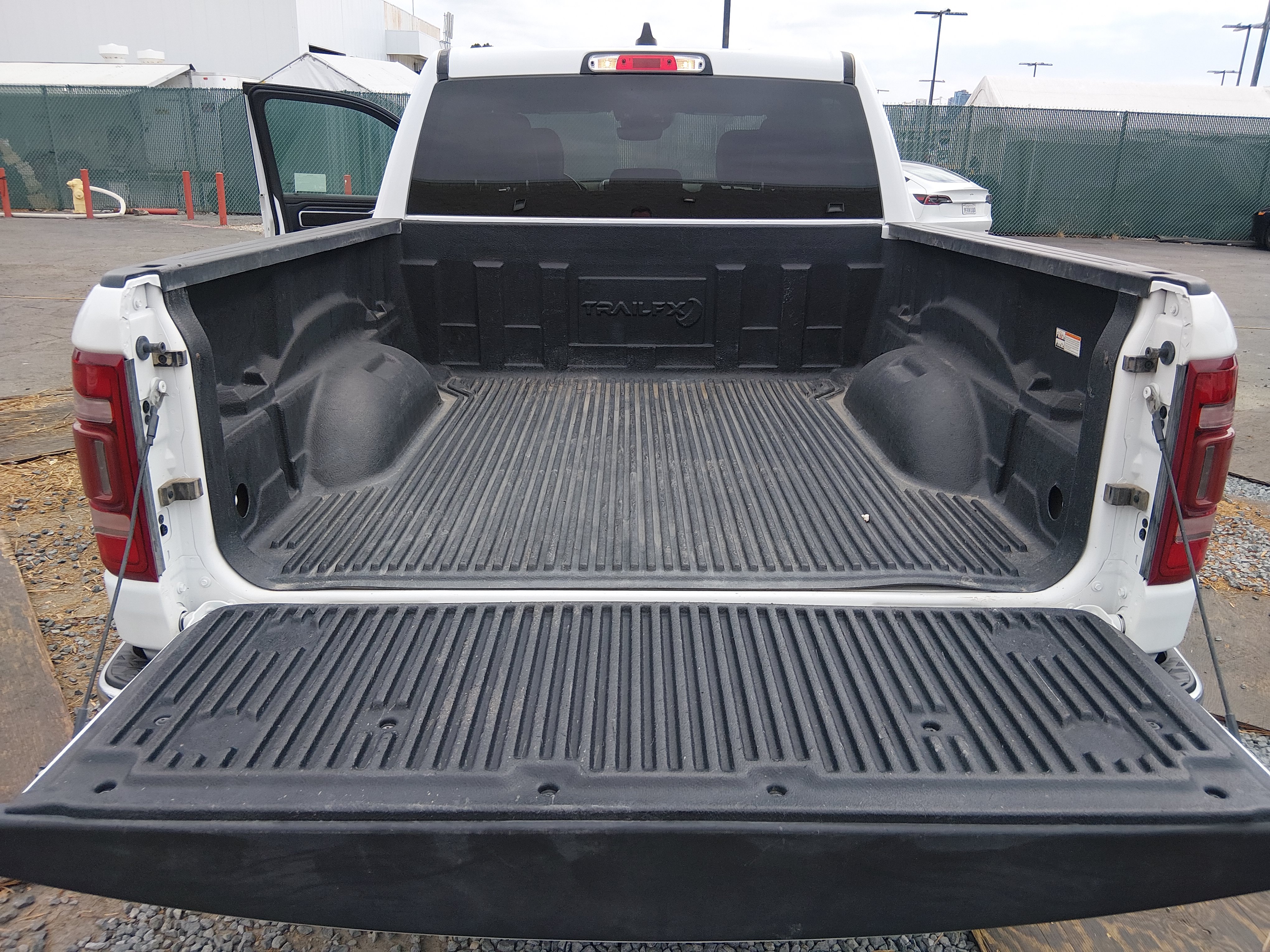 2024 RAM Ram 1500 Pickup Laramie - Photo 11