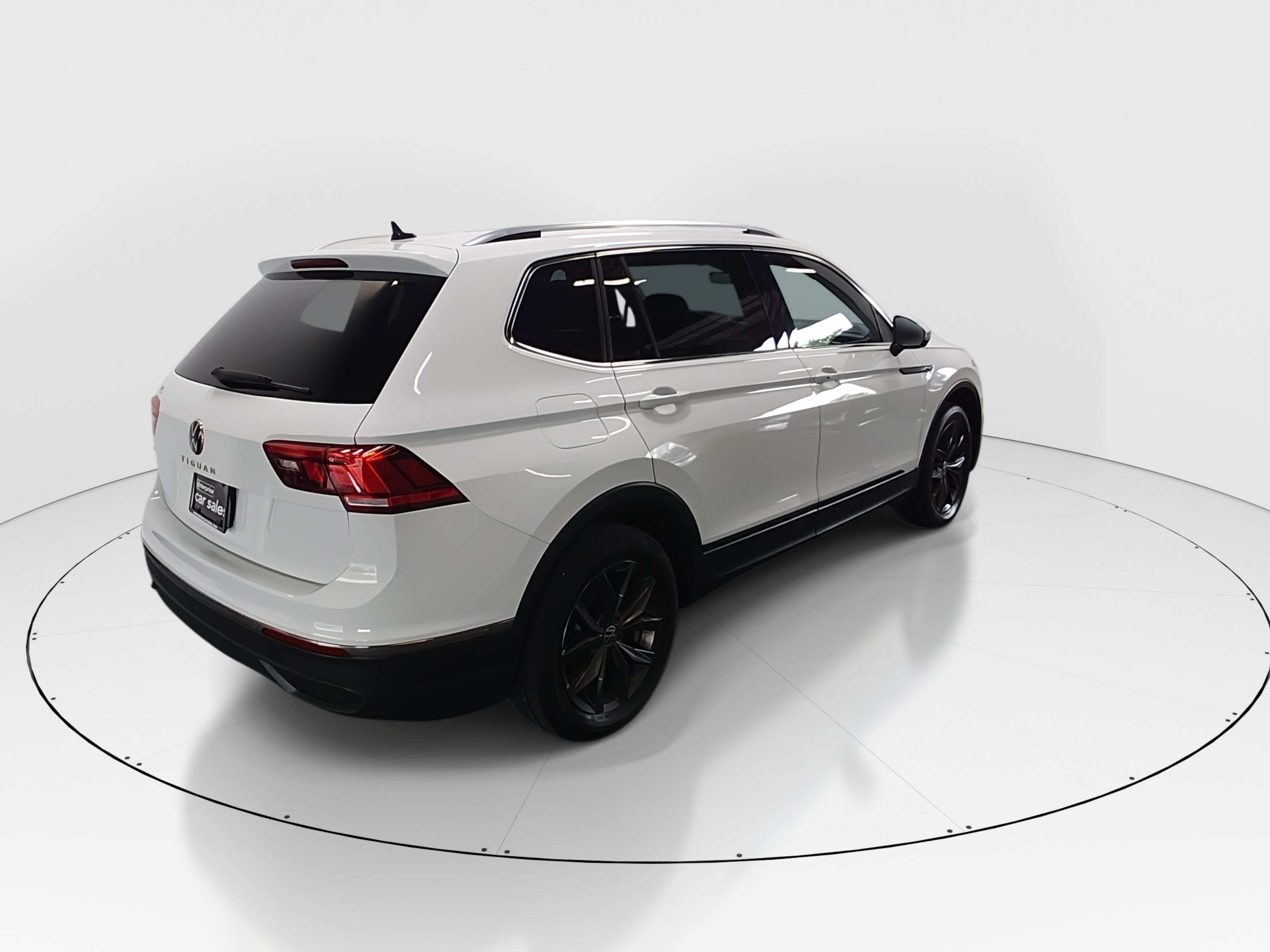 2024 Volkswagen Tiguan SE - Photo 7