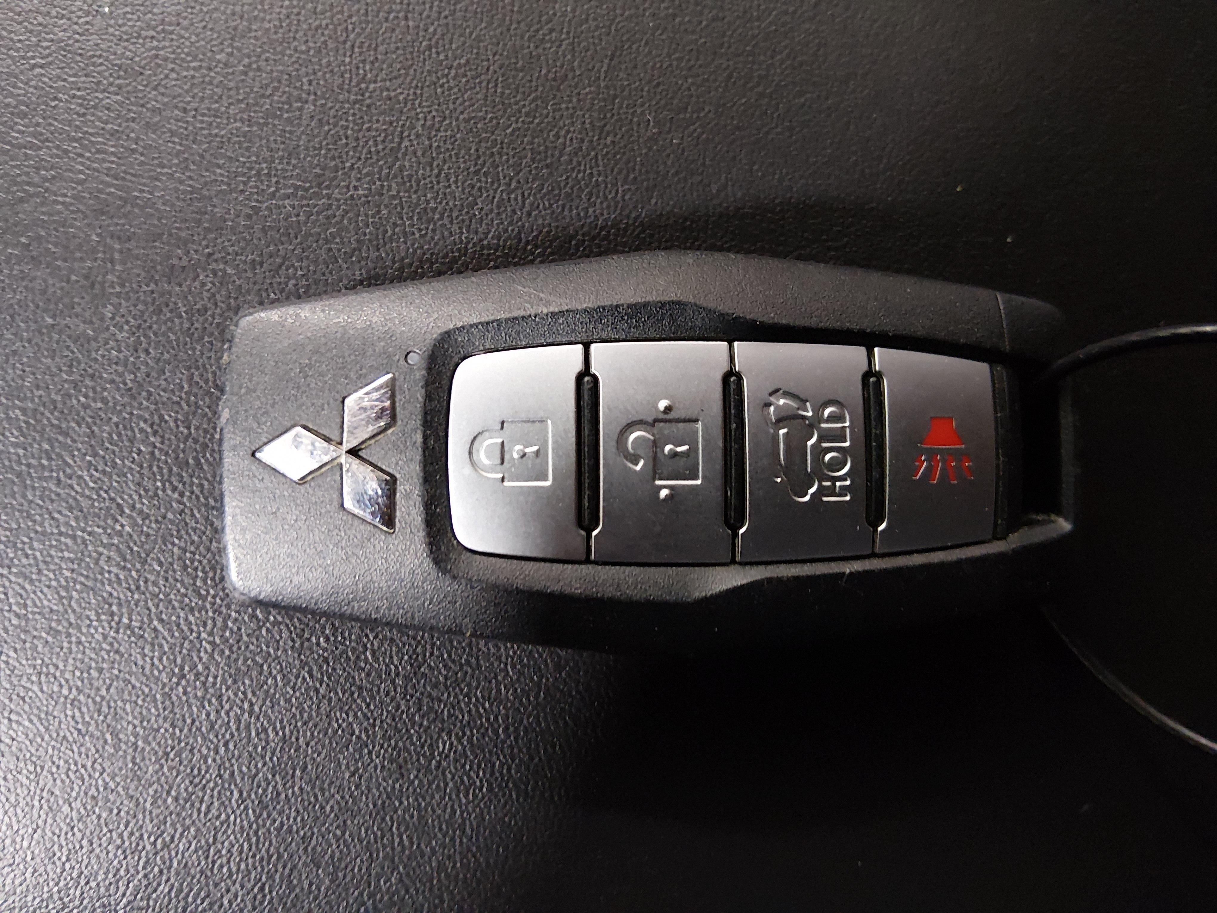2024 Mitsubishi Outlander Plug-in Hybrid SE - Photo 15