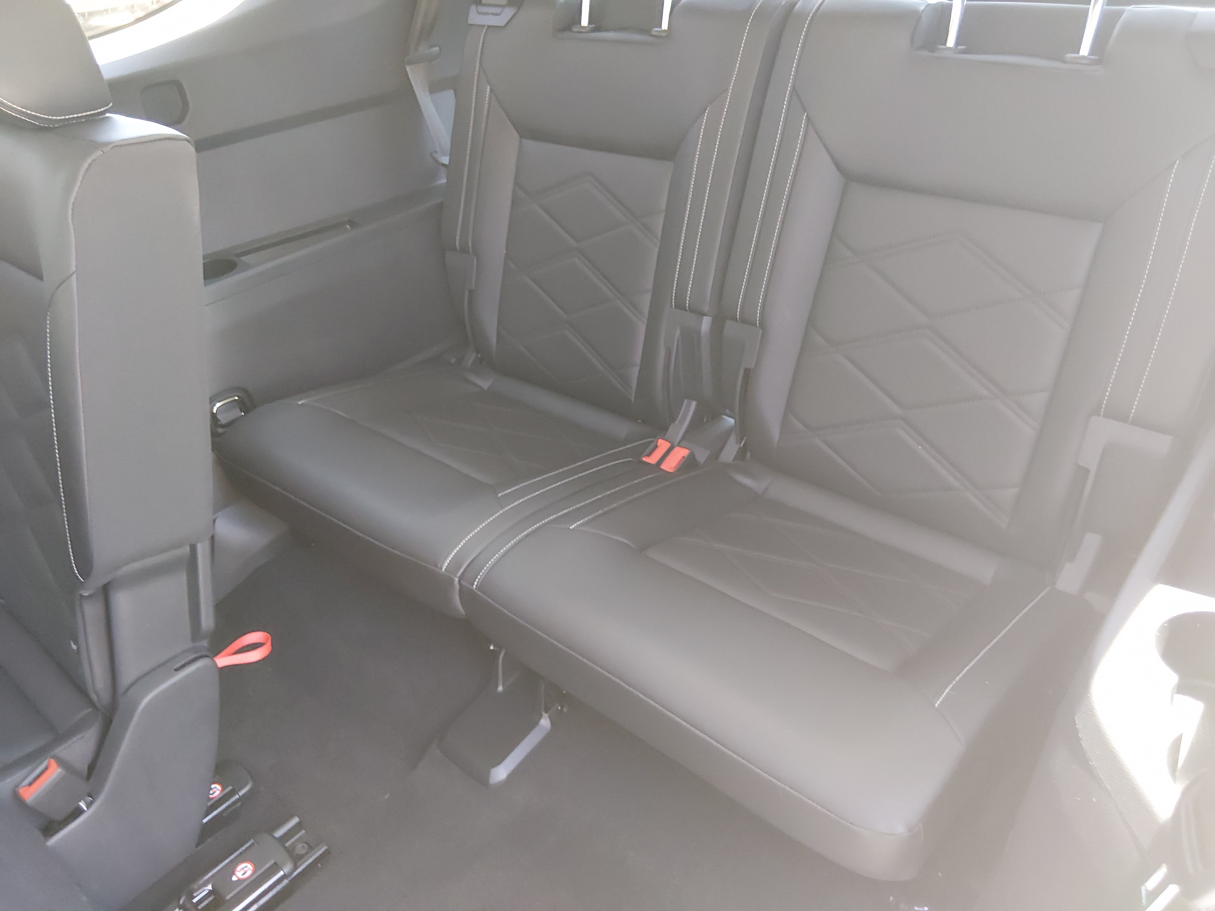 2026 Volkswagen Atlas SE w/Tech - Photo 18