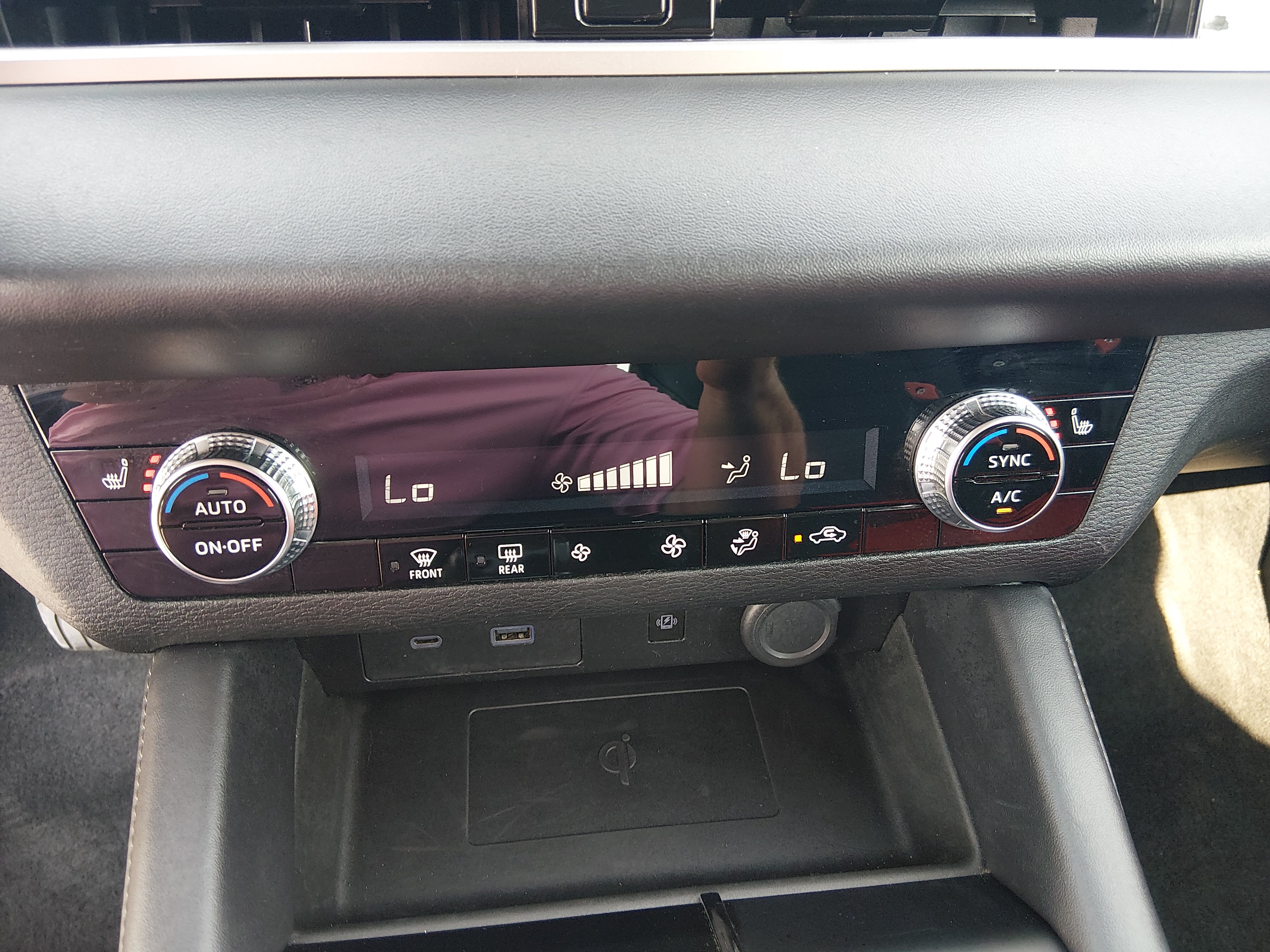 2024 Mitsubishi Outlander SE - Photo 19