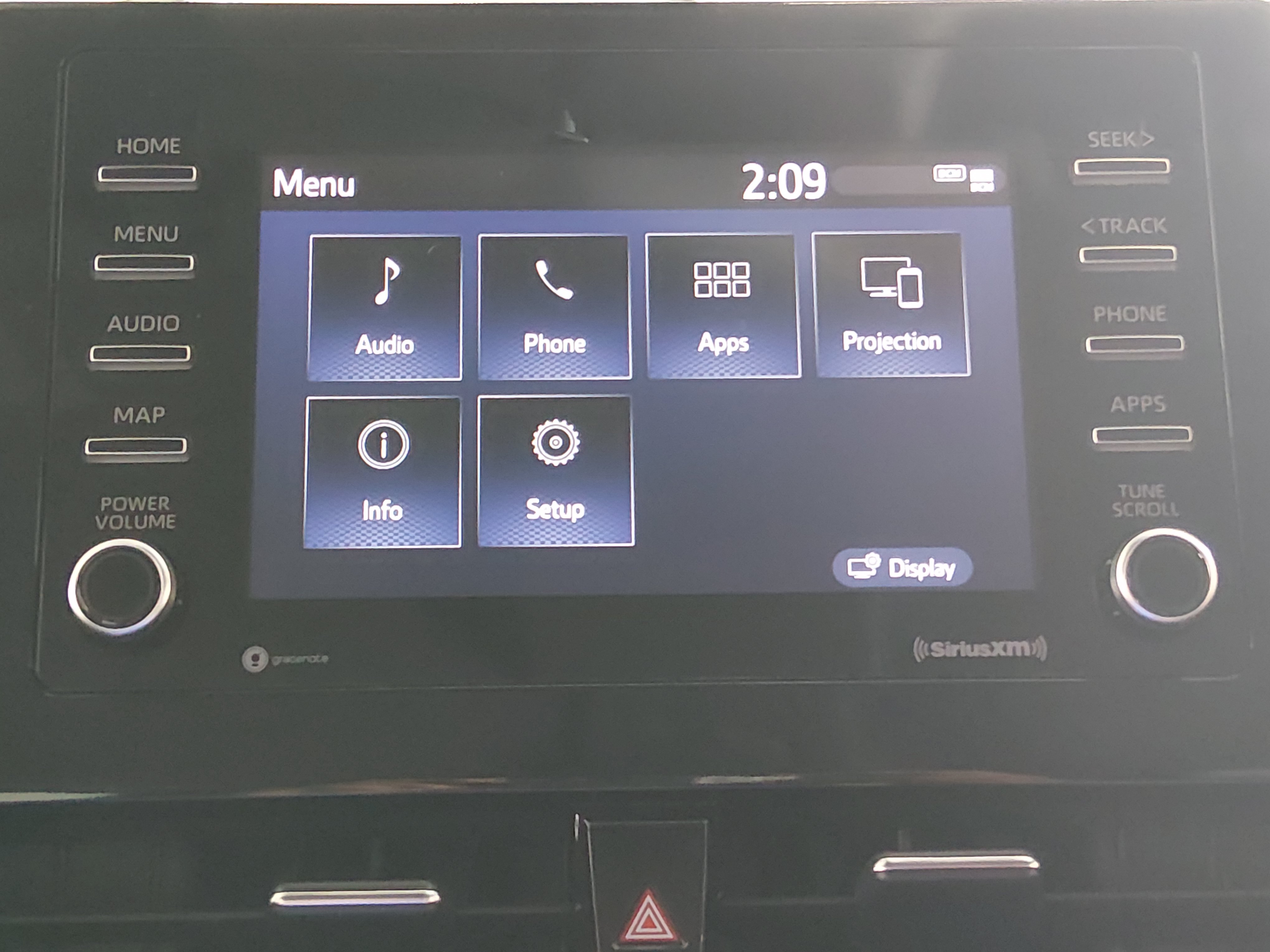 2024 Toyota Camry SE - Photo 18