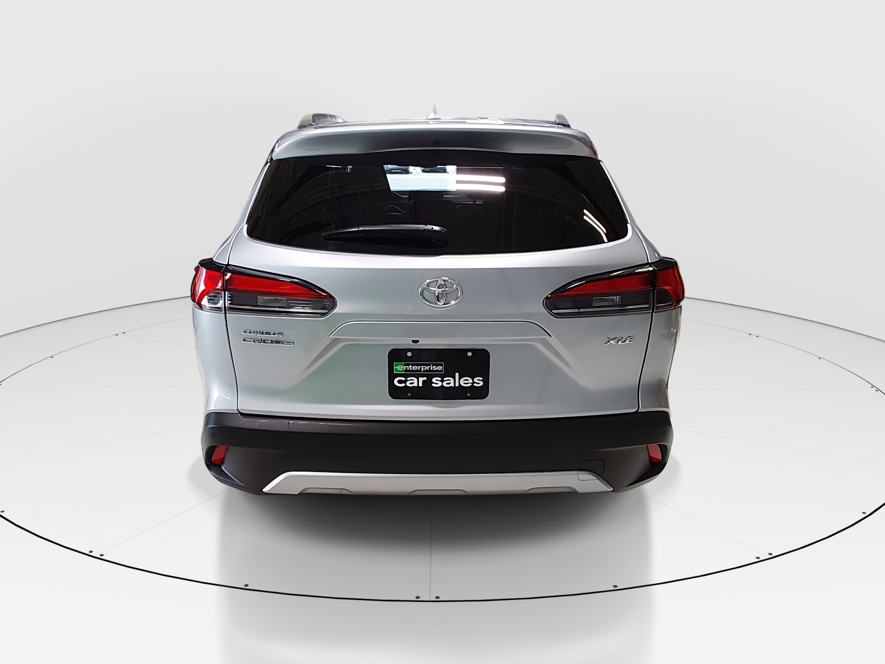 2024 Toyota Corolla Cross XLE - Photo 6