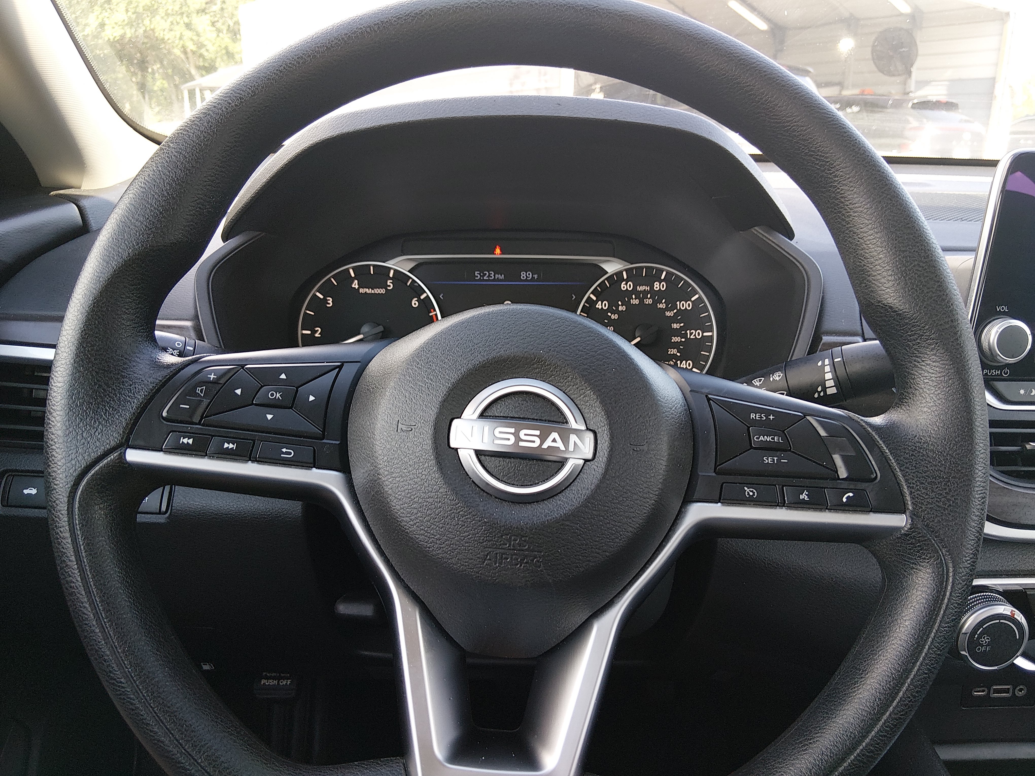2025 Nissan Altima SV - Photo 12