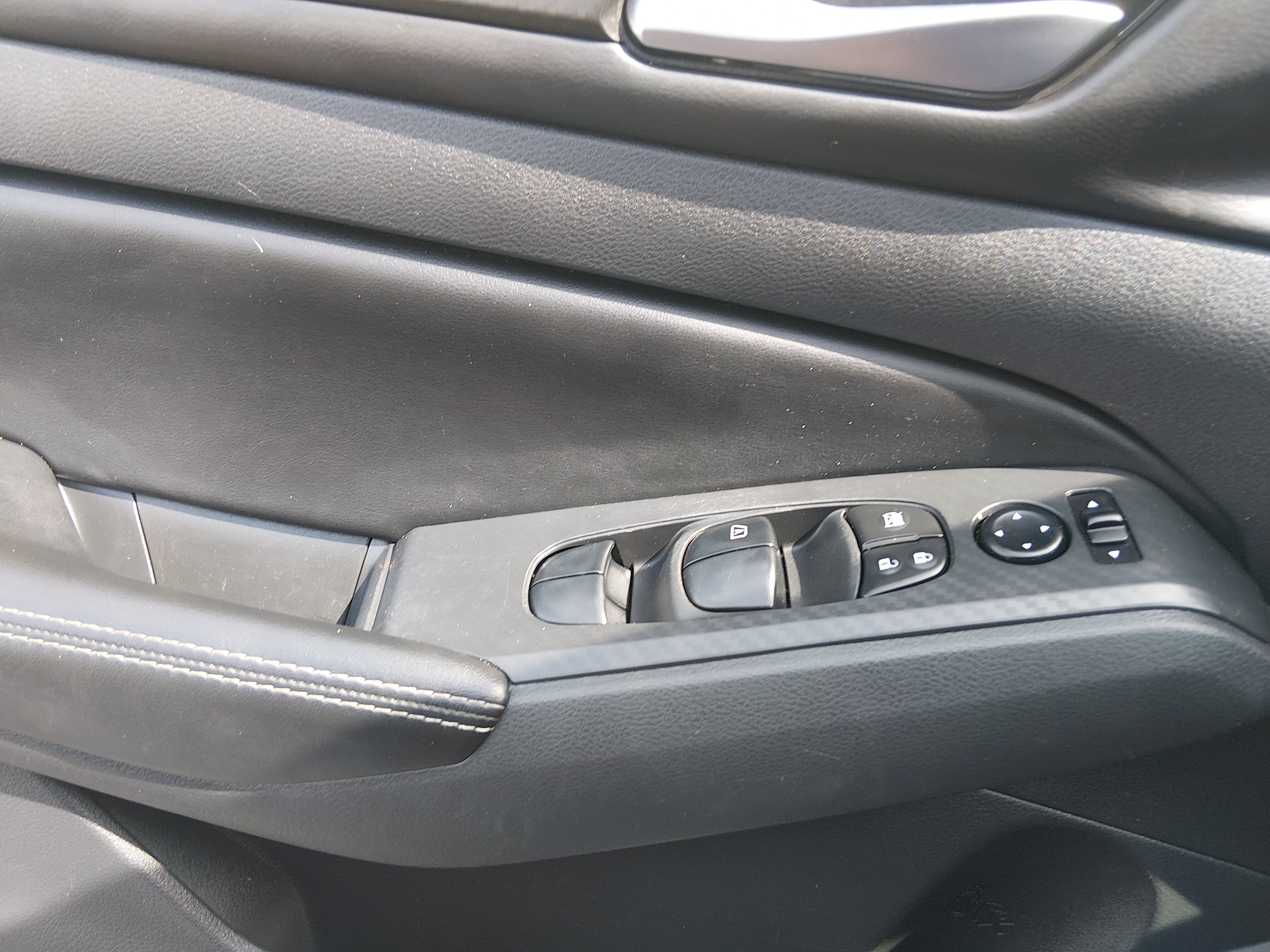 2024 Nissan Altima SV - Photo 21
