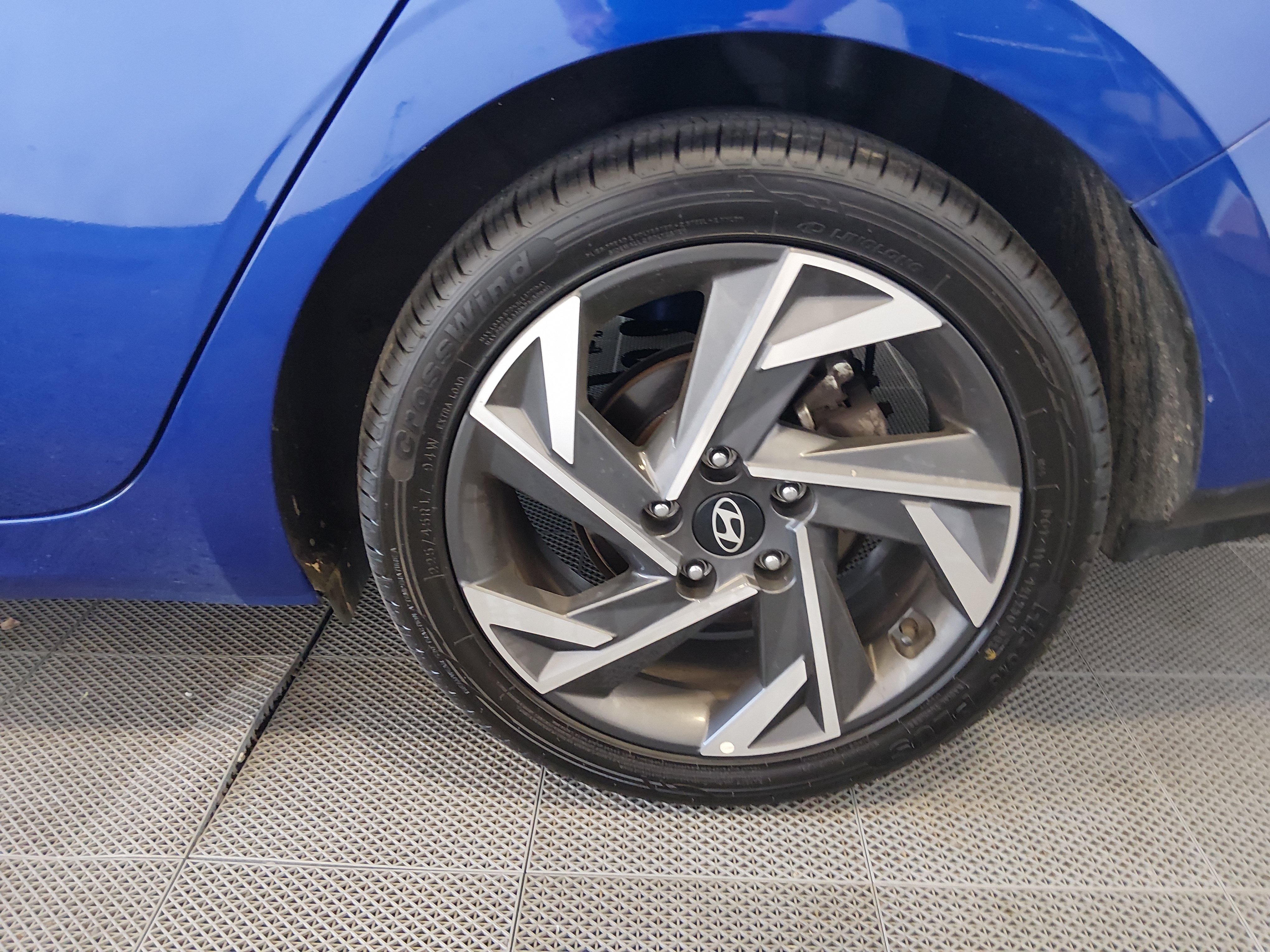 2024 Hyundai Elantra Limited - Photo 10