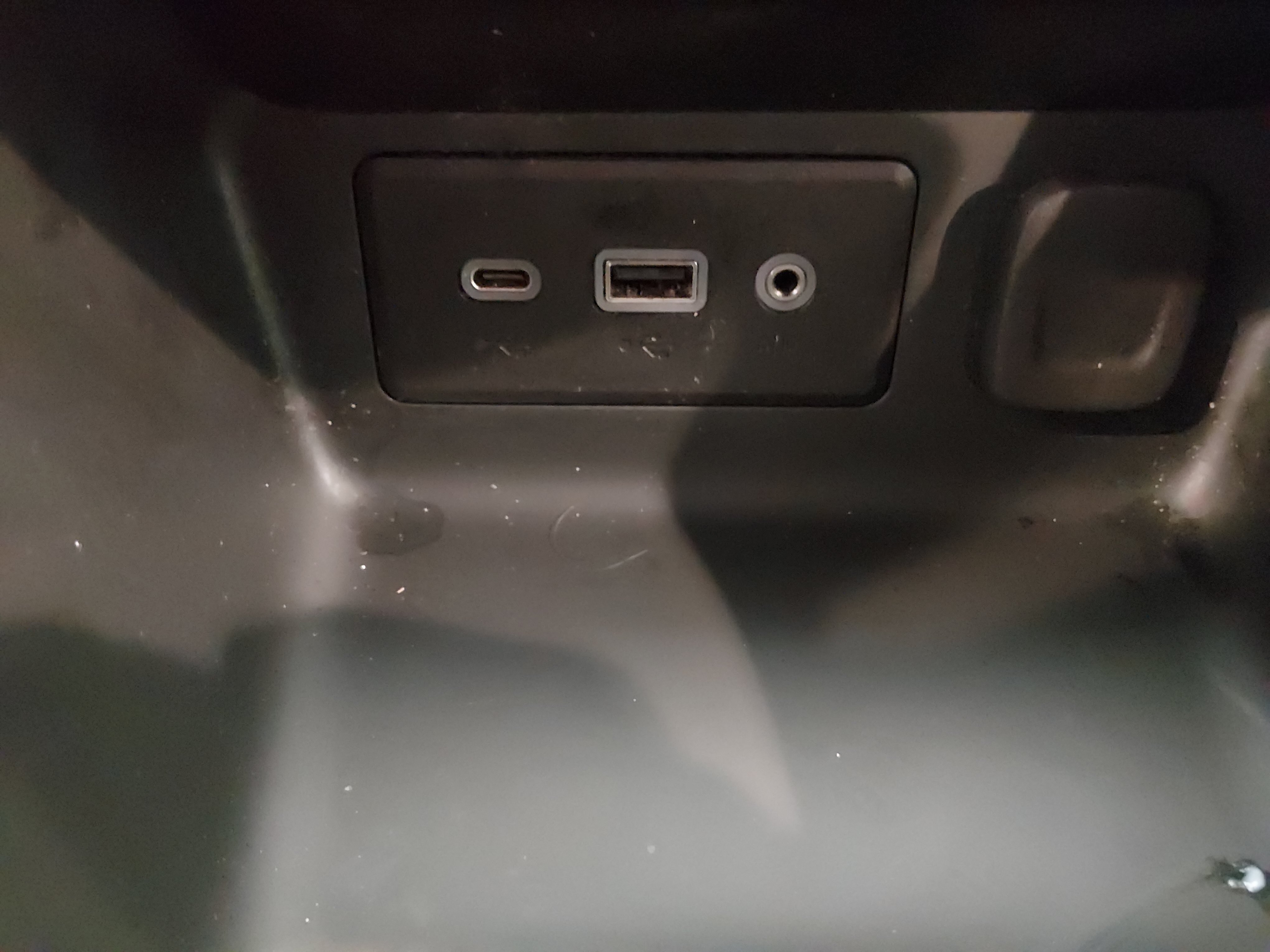 2024 GMC Terrain SLE - Photo 17