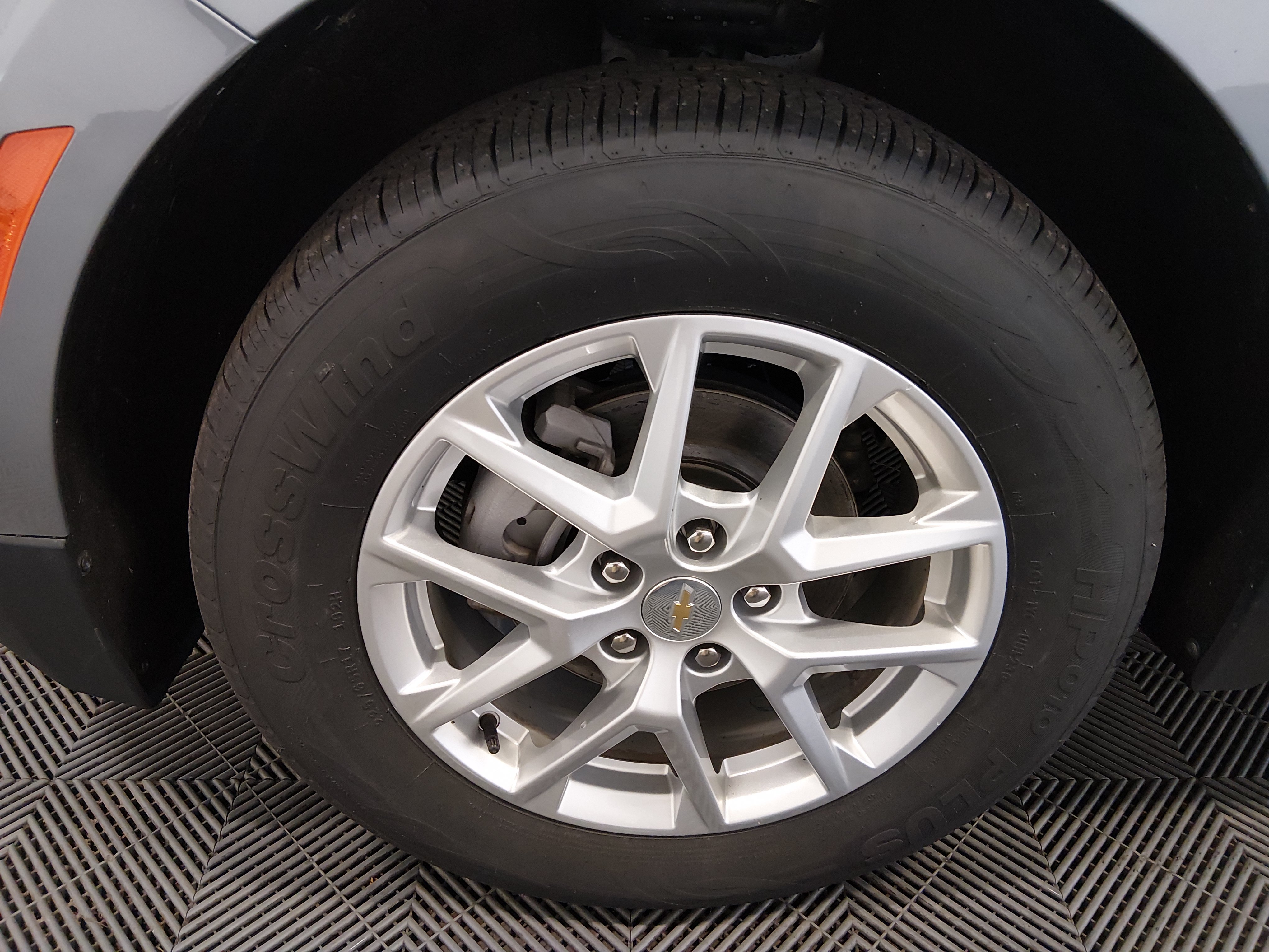 2024 Chevrolet Equinox LT - Photo 10