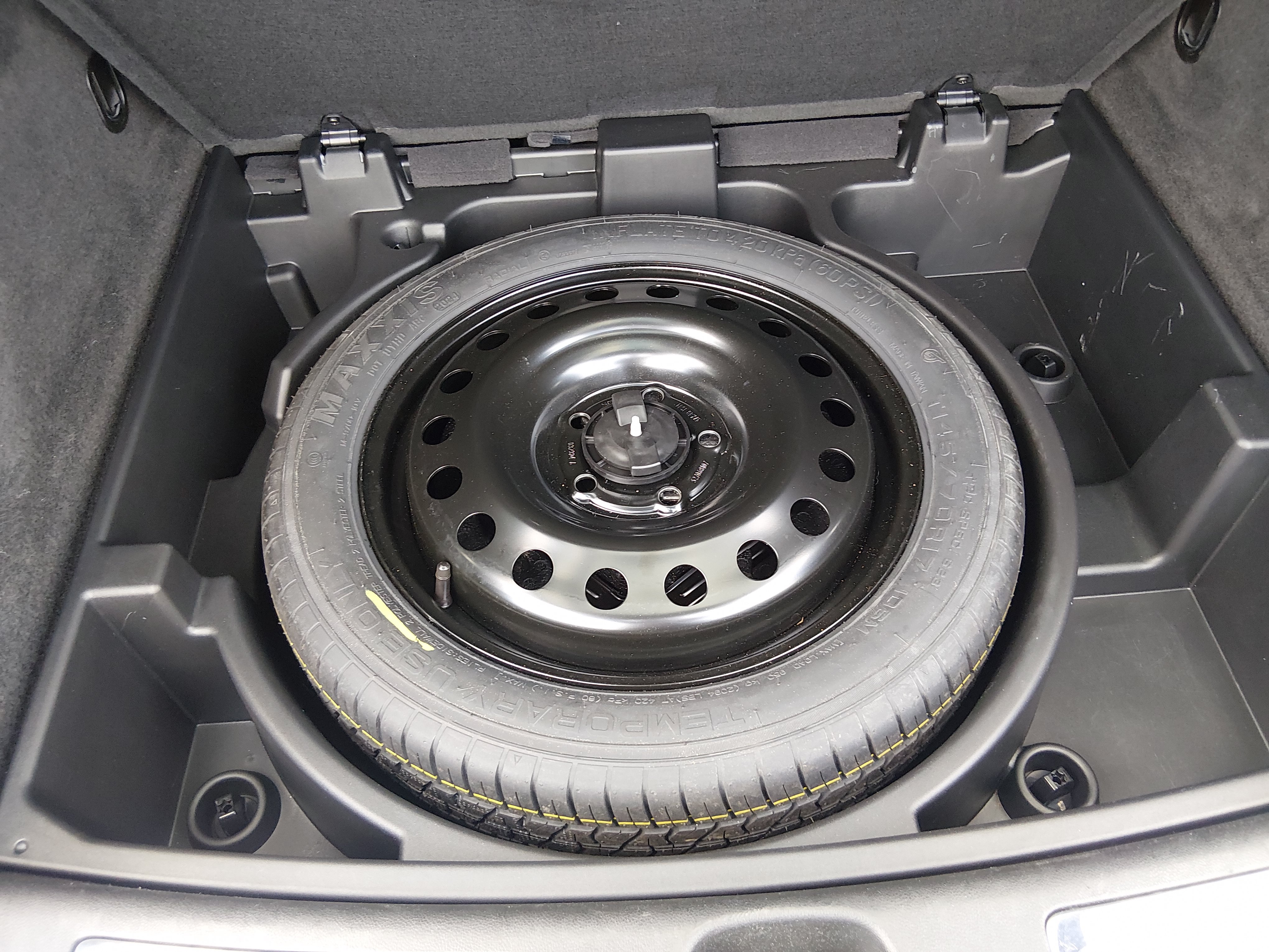 2025 Cadillac XT4 Premium Luxury - Photo 18