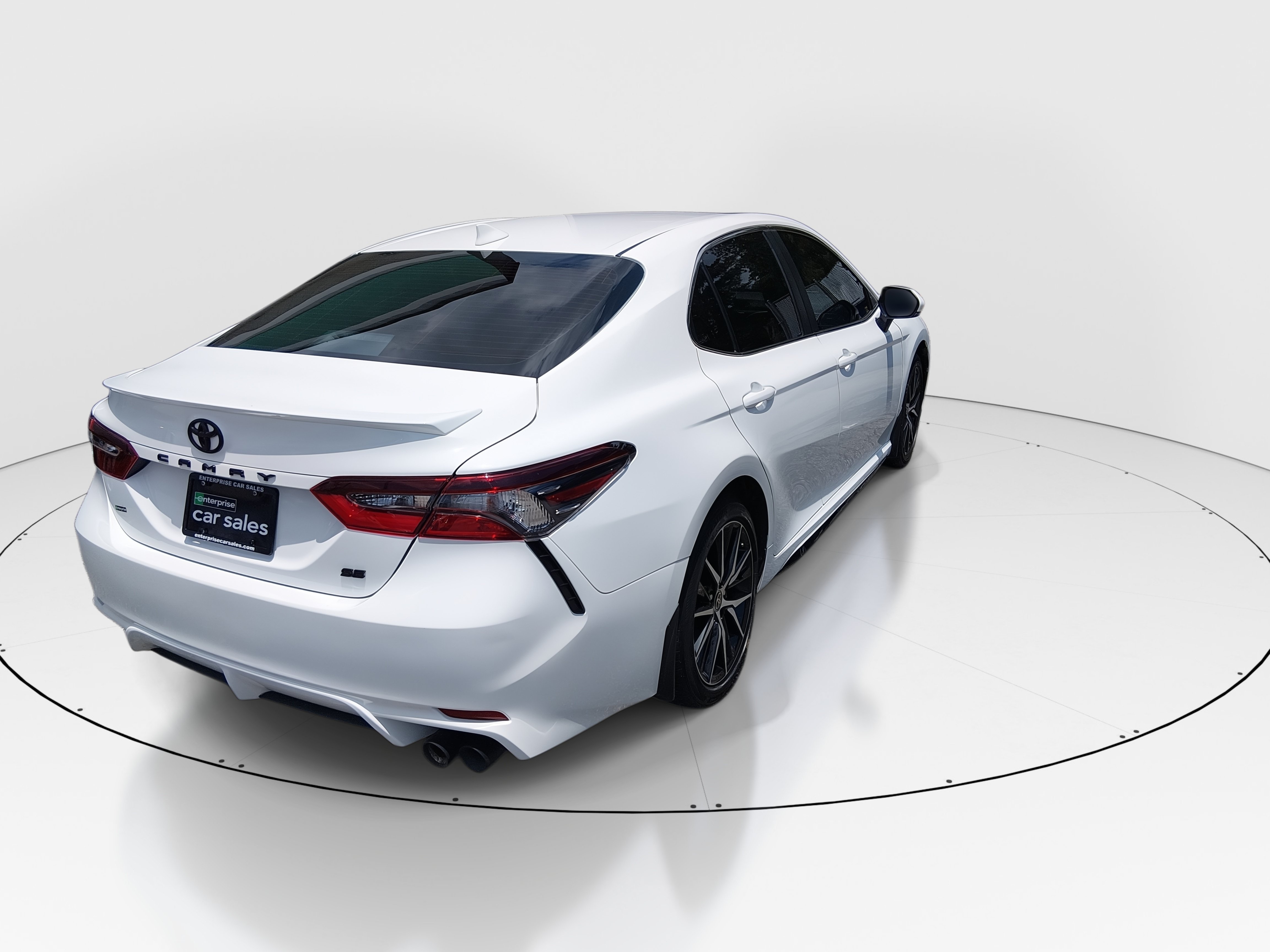 2024 Toyota Camry SE - Photo 7