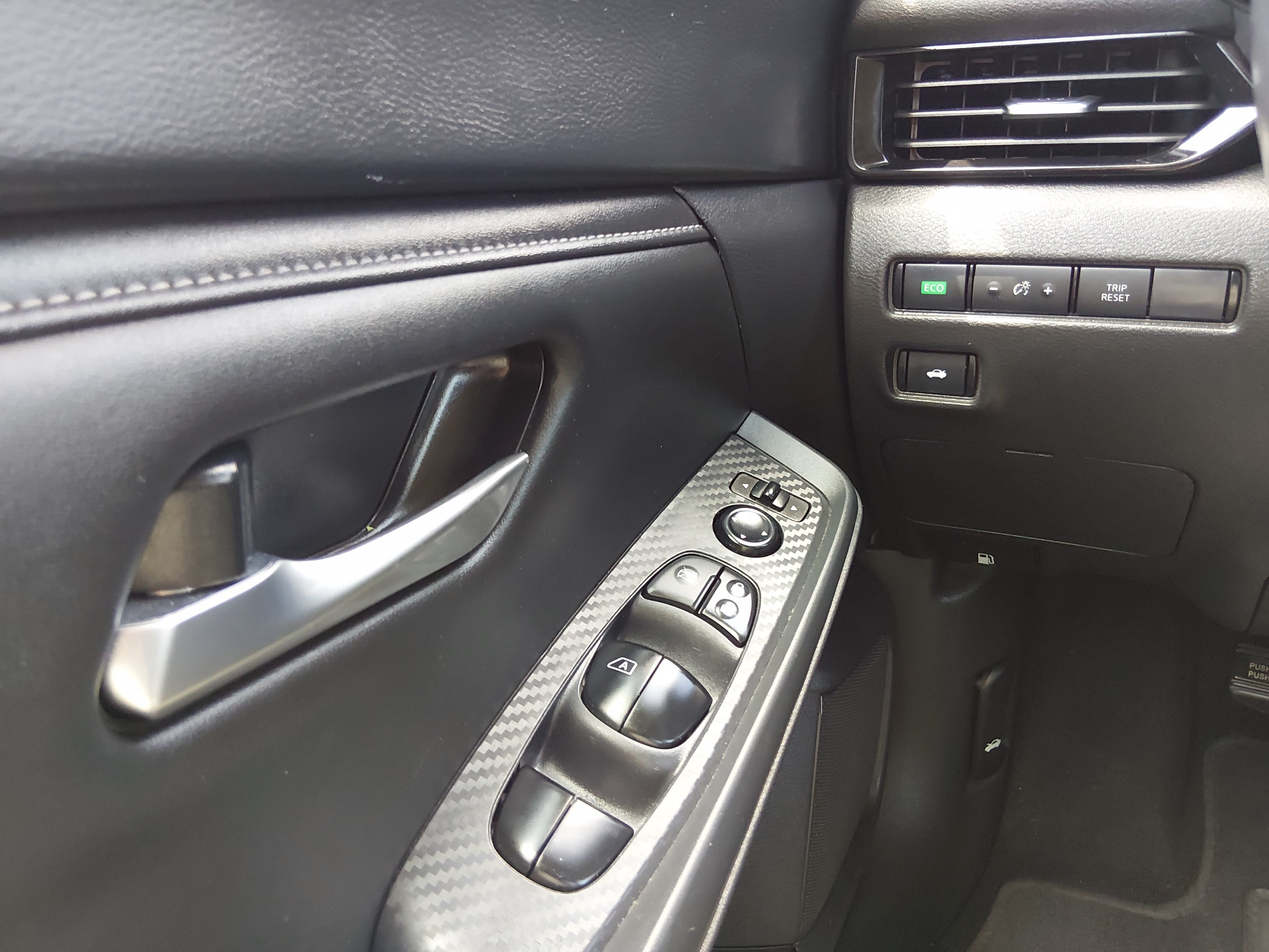 2024 Nissan Sentra SV - Photo 13