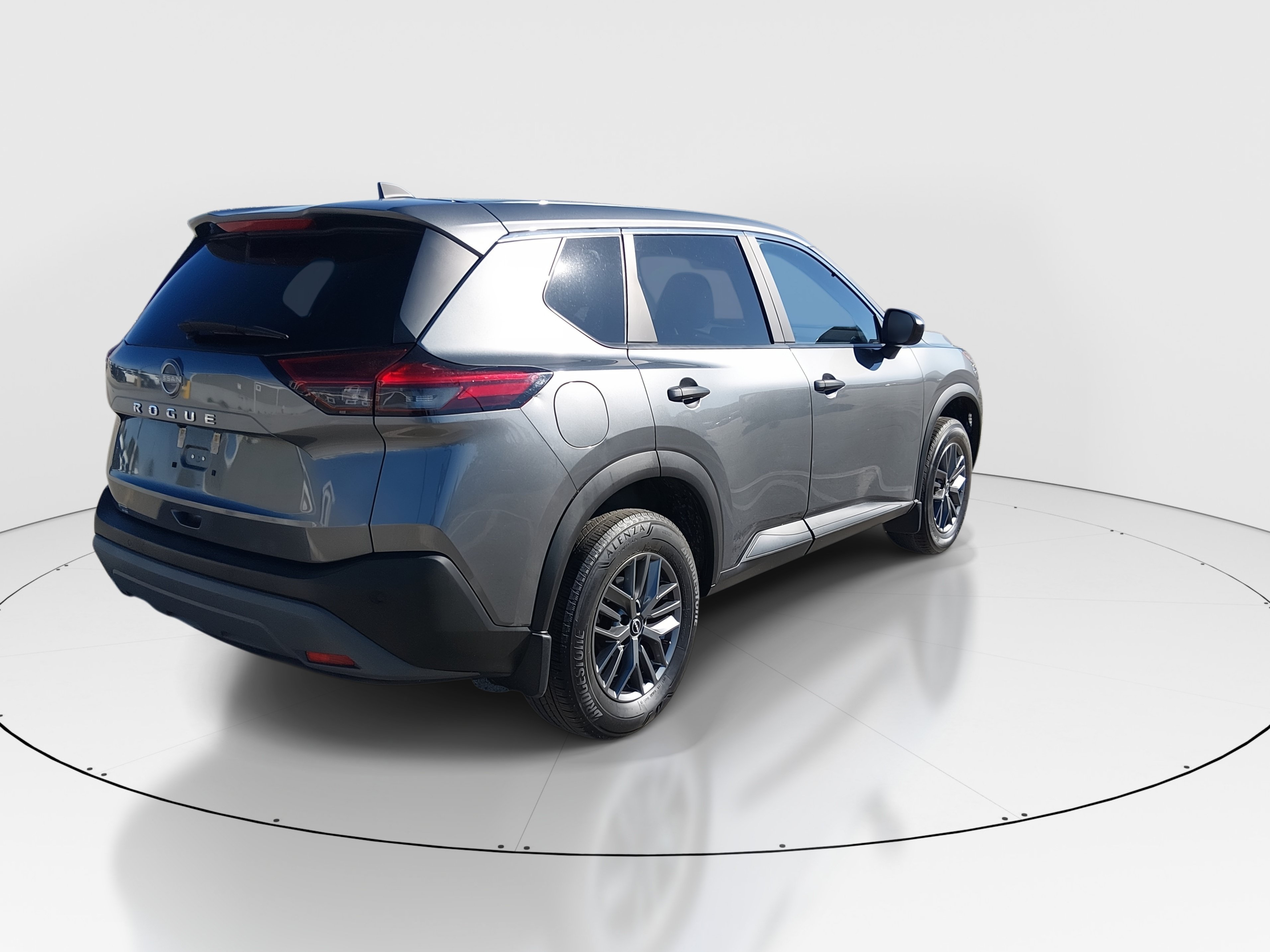 2023 Nissan Rogue S - Photo 7