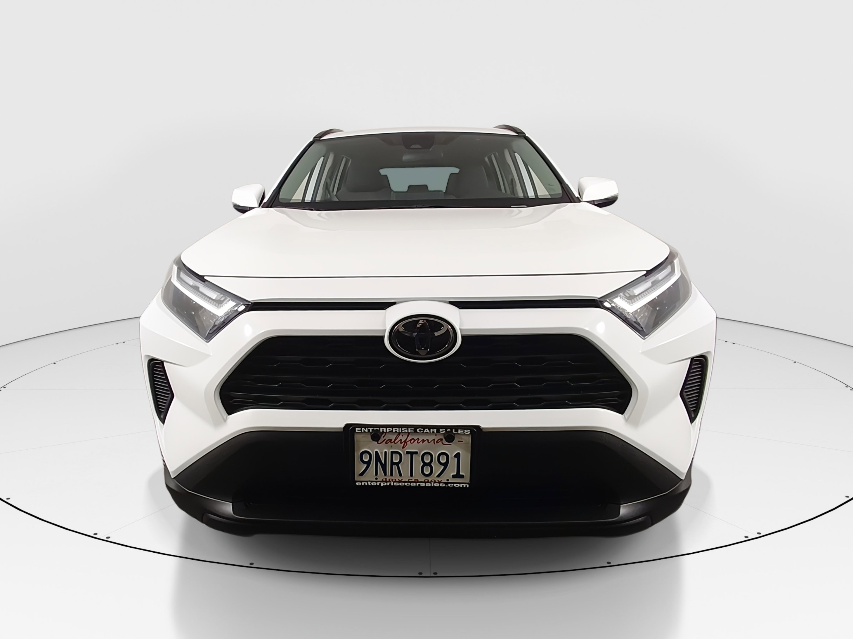 2024 Toyota RAV4 XLE - Photo 2
