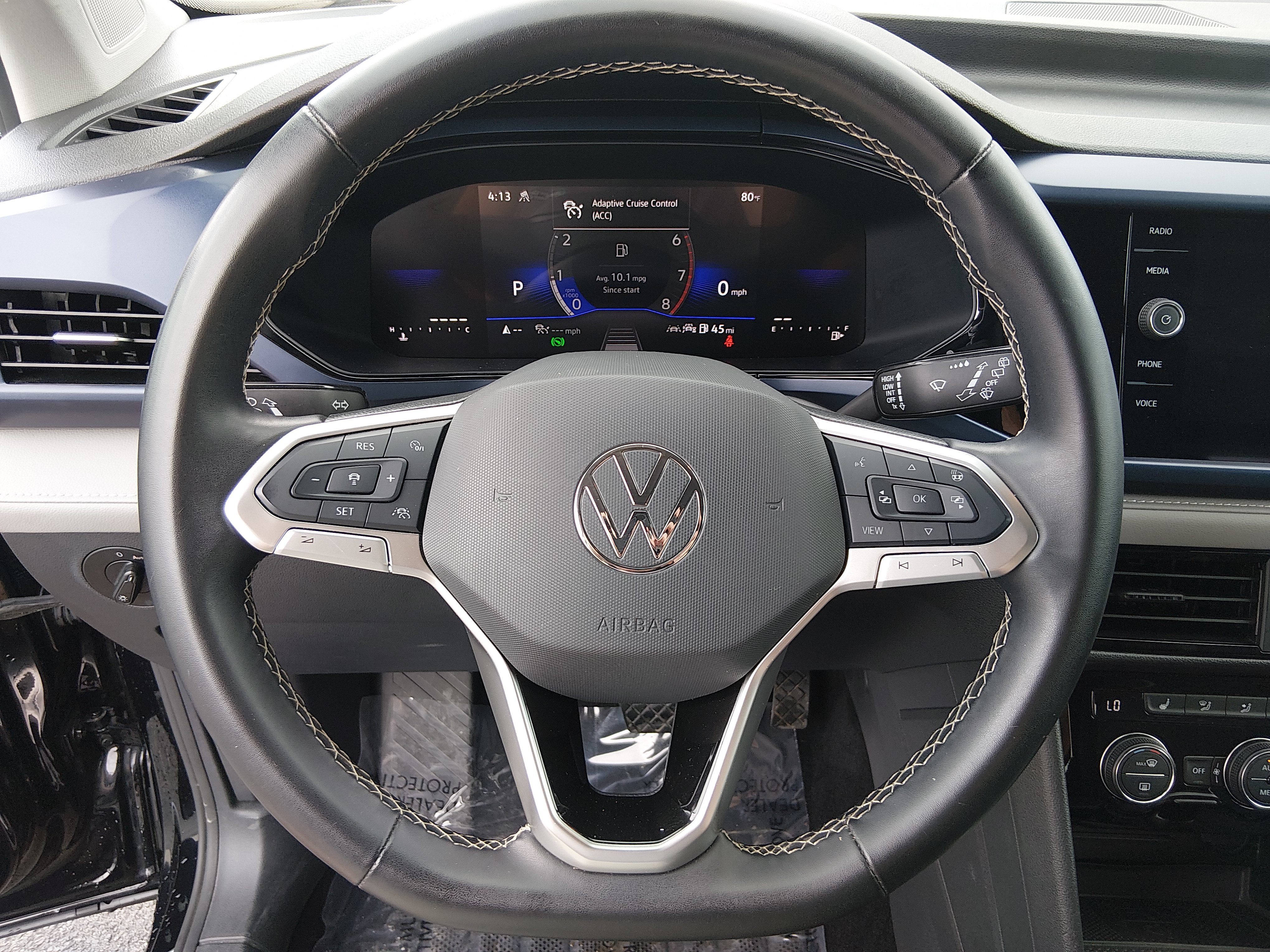 2024 Volkswagen Taos SE - Photo 12