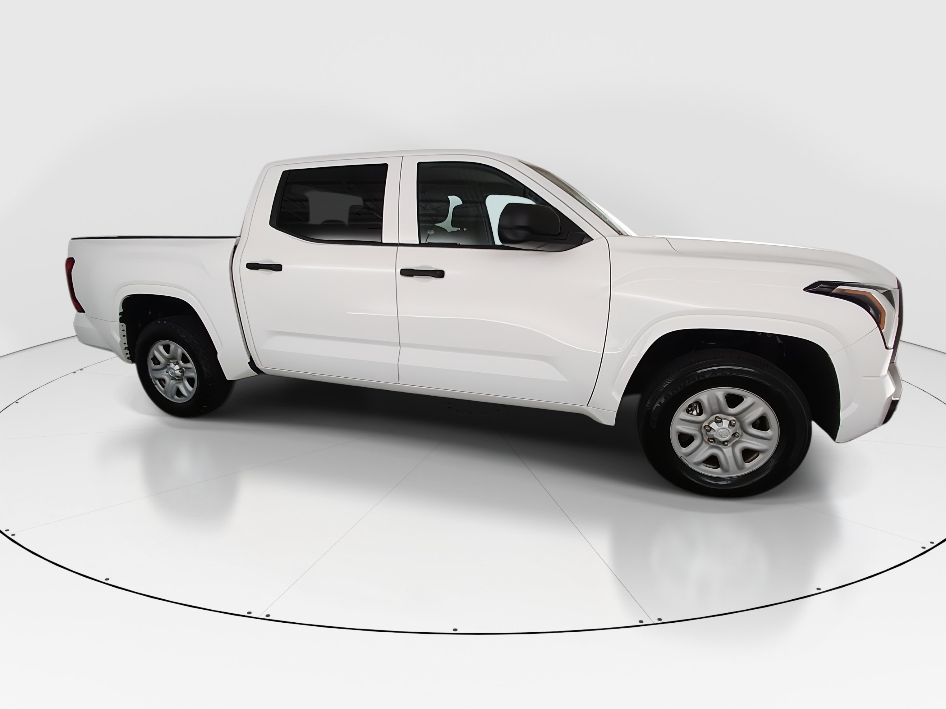2022 Toyota Tundra SR - Photo 8