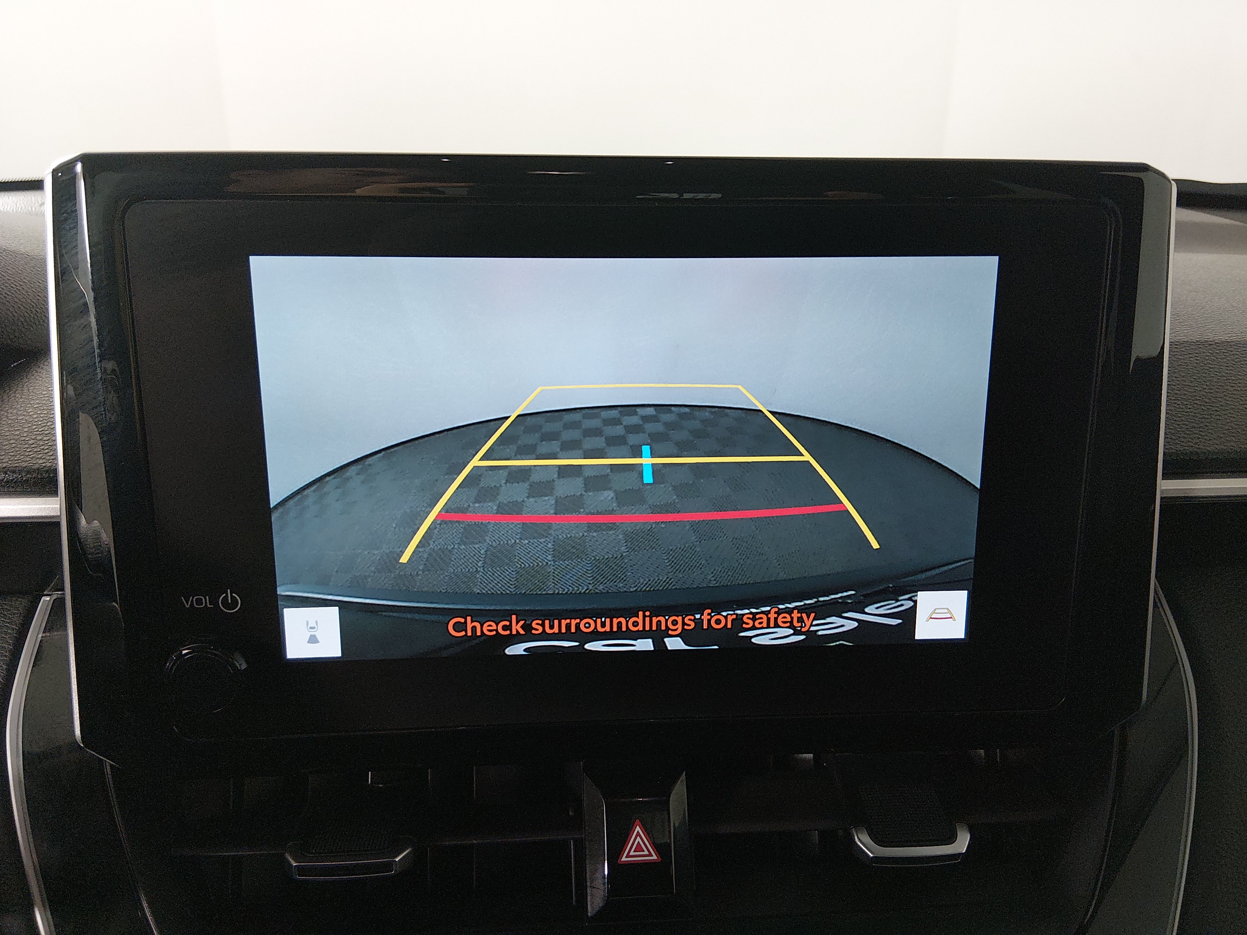 2025 Toyota Corolla Cross XLE - Photo 16