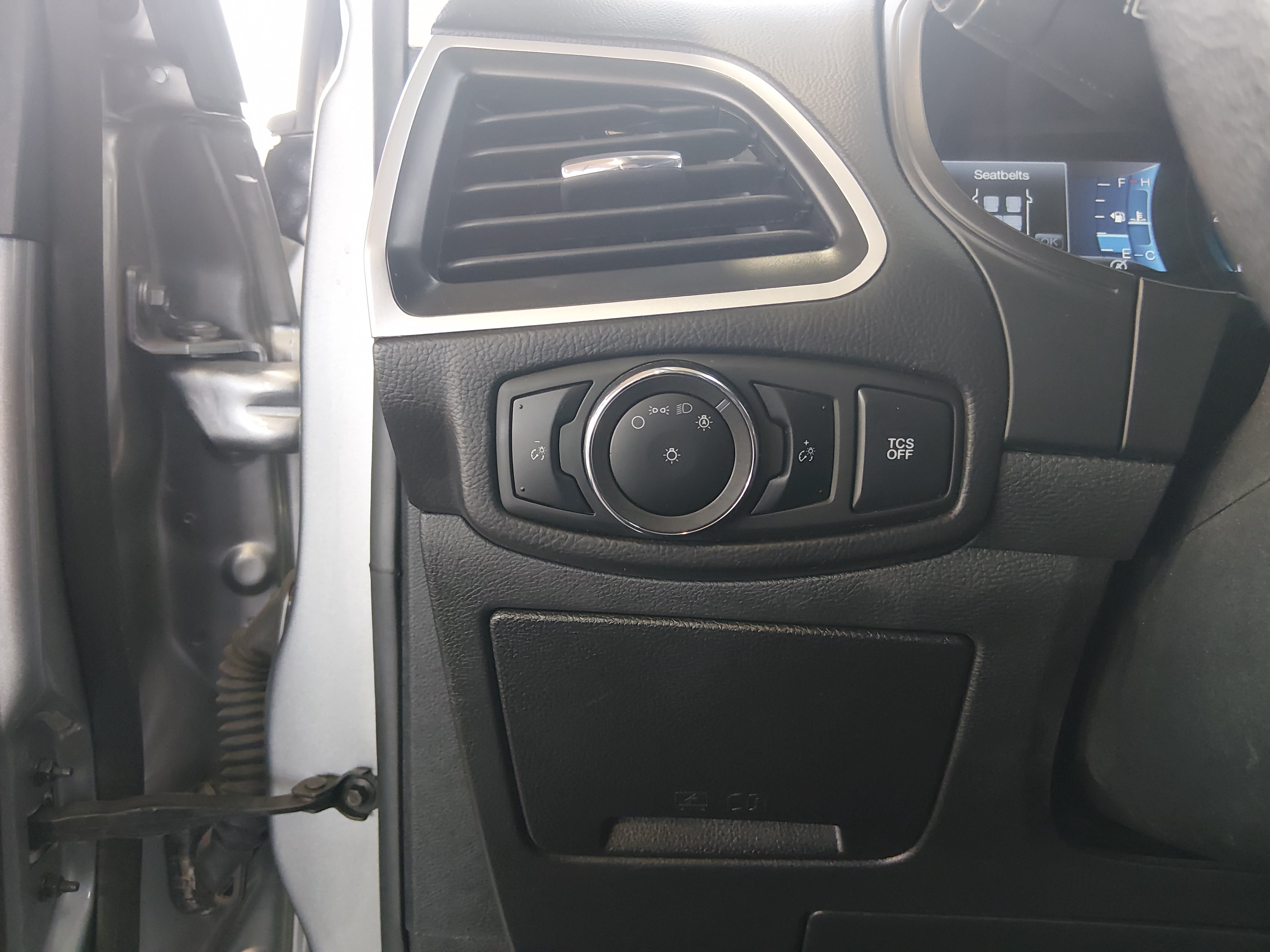 2024 Ford Edge SEL - Photo 13