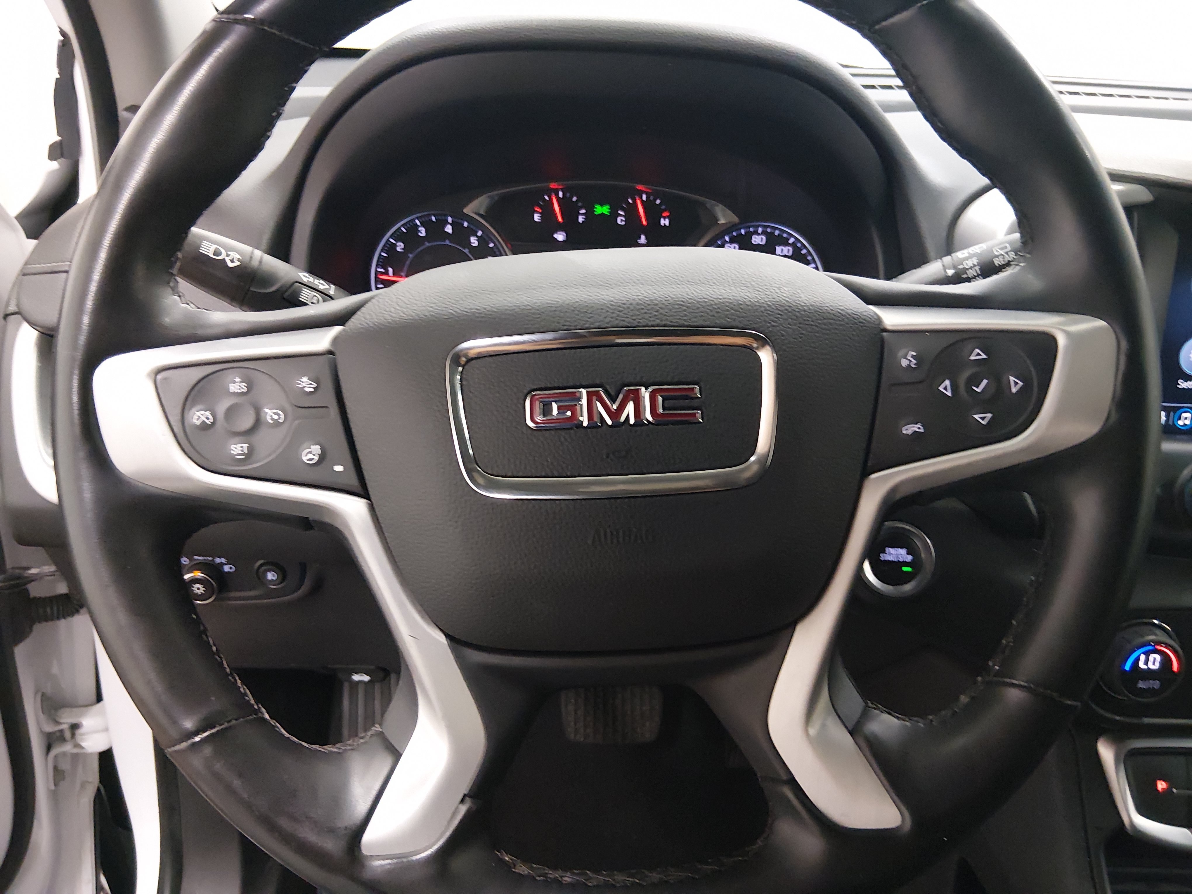 2024 GMC Terrain SLT - Photo 12