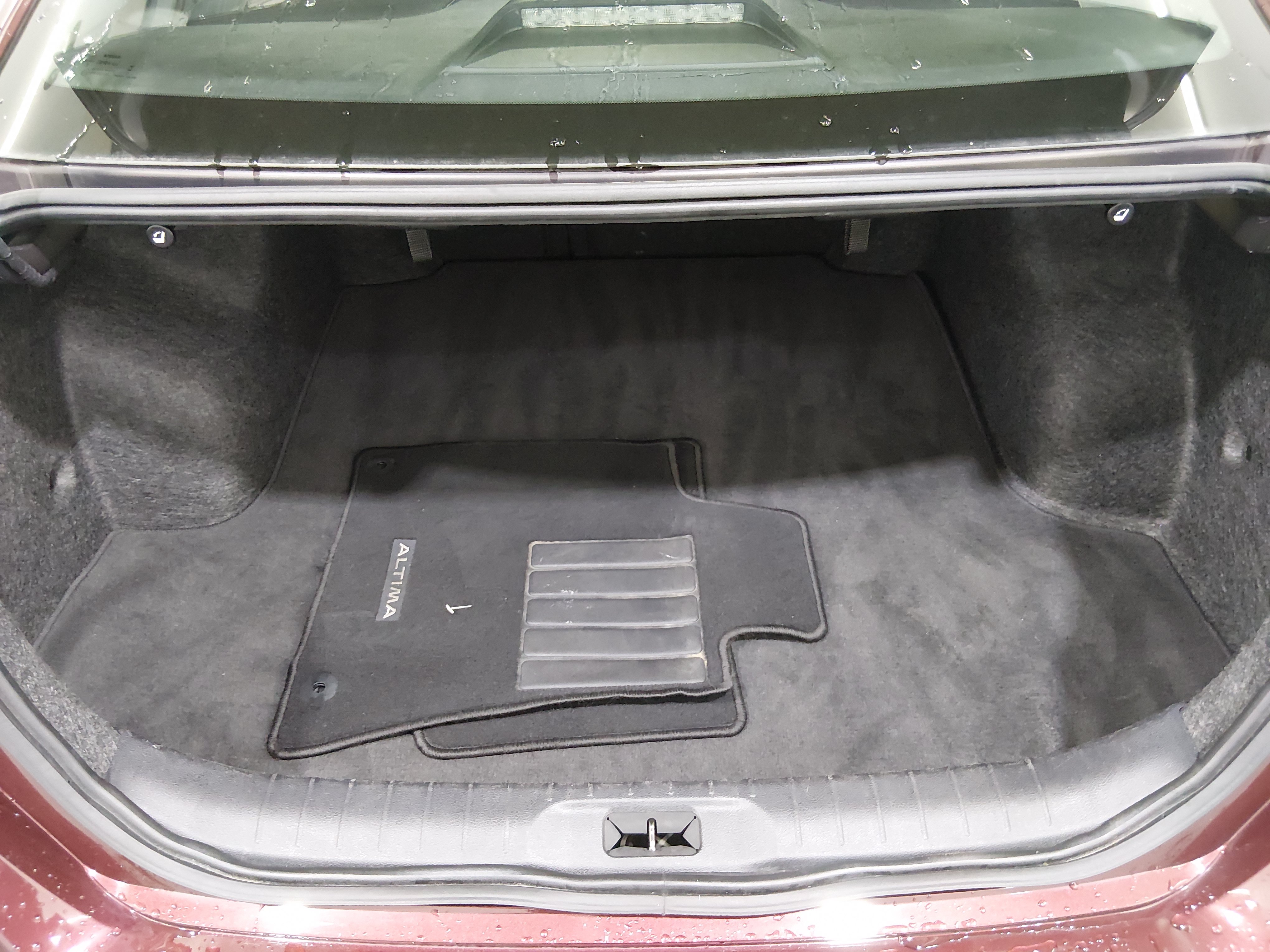 2024 Nissan Altima SV - Photo 11