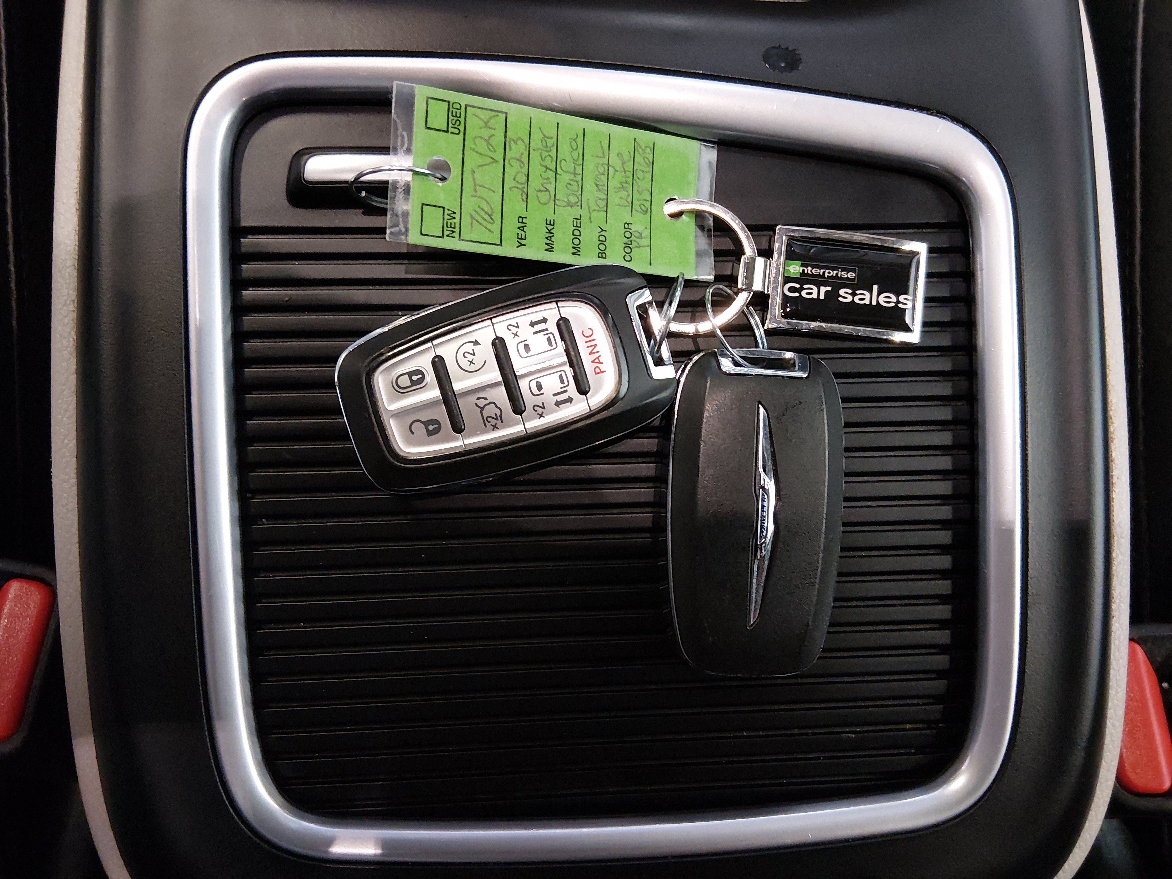 2023 Chrysler Pacifica Touring L - Photo 15