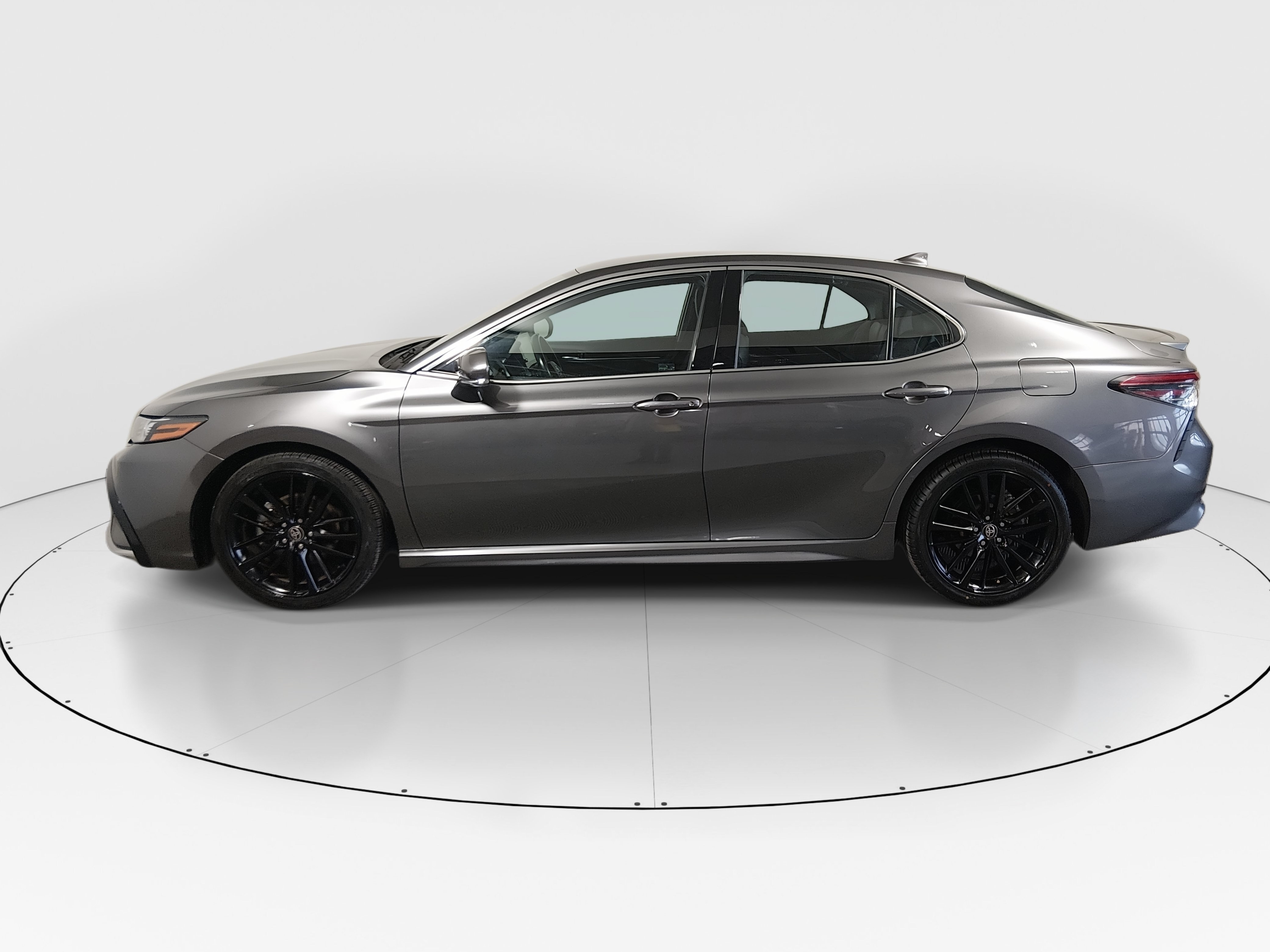 2024 Toyota Camry XSE - Photo 4