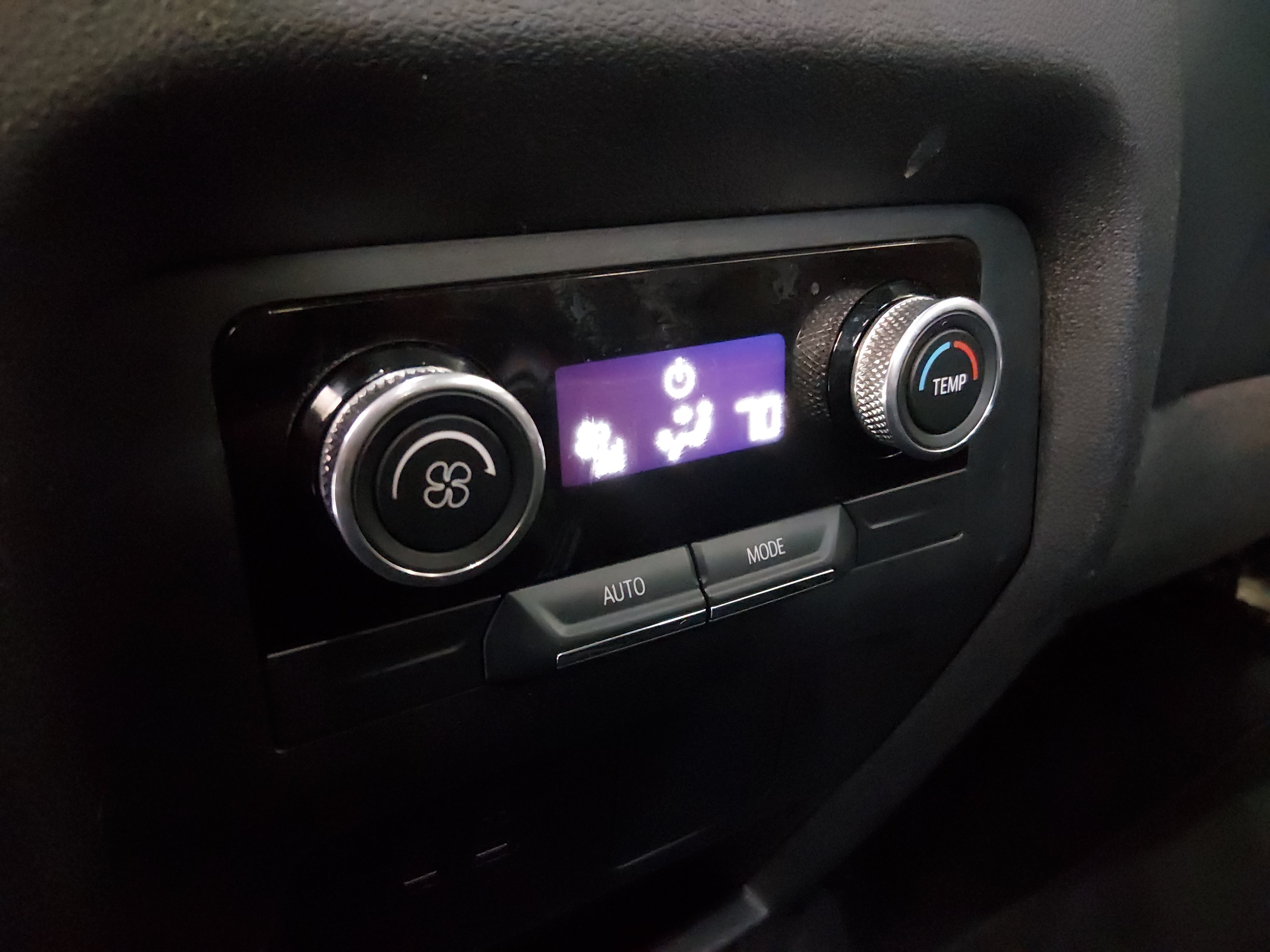 2025 Buick Enclave Preferred - Photo 23