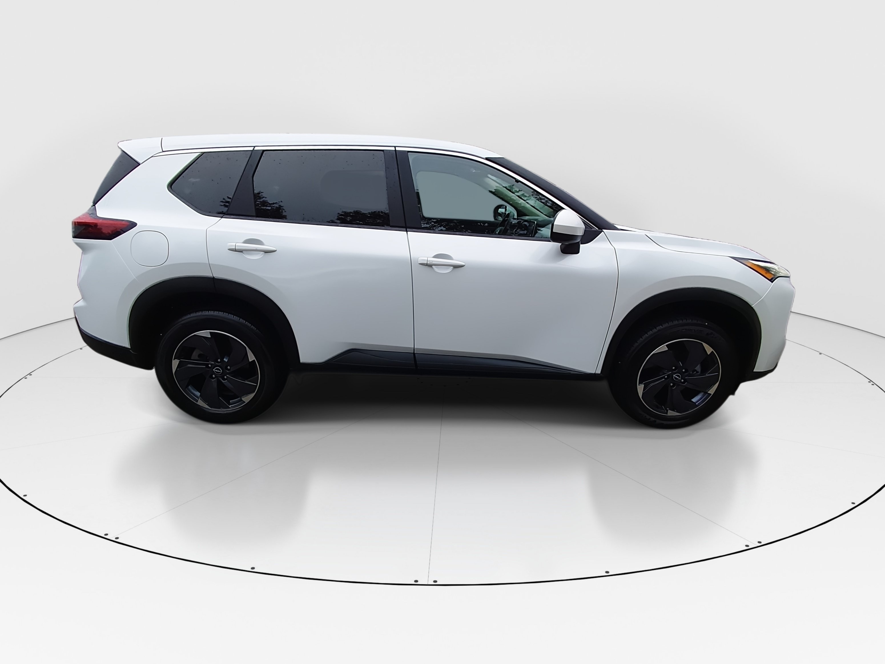 2024 Nissan Rogue SV - Photo 8