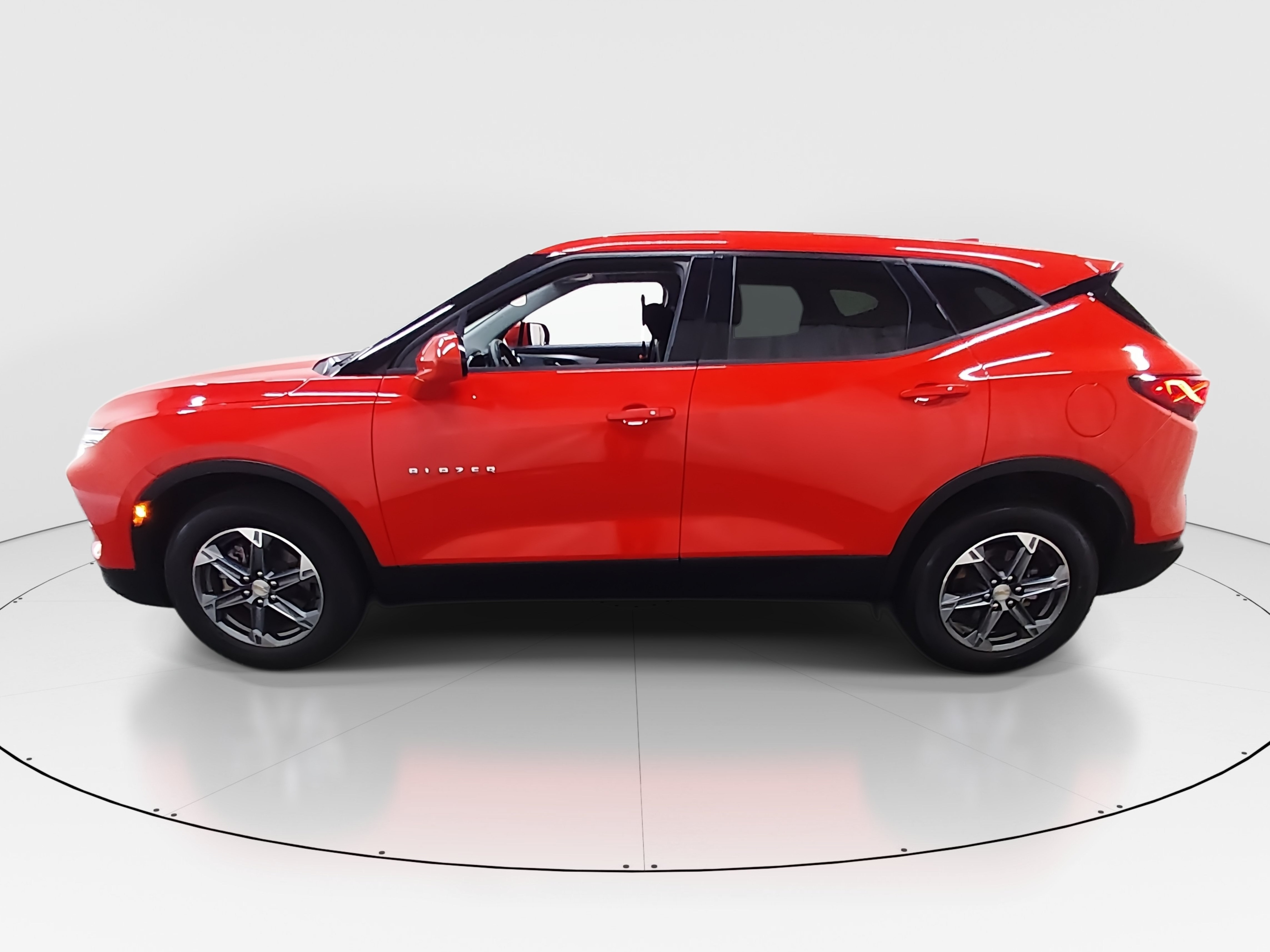 2025 Chevrolet Blazer 2LT - Photo 4