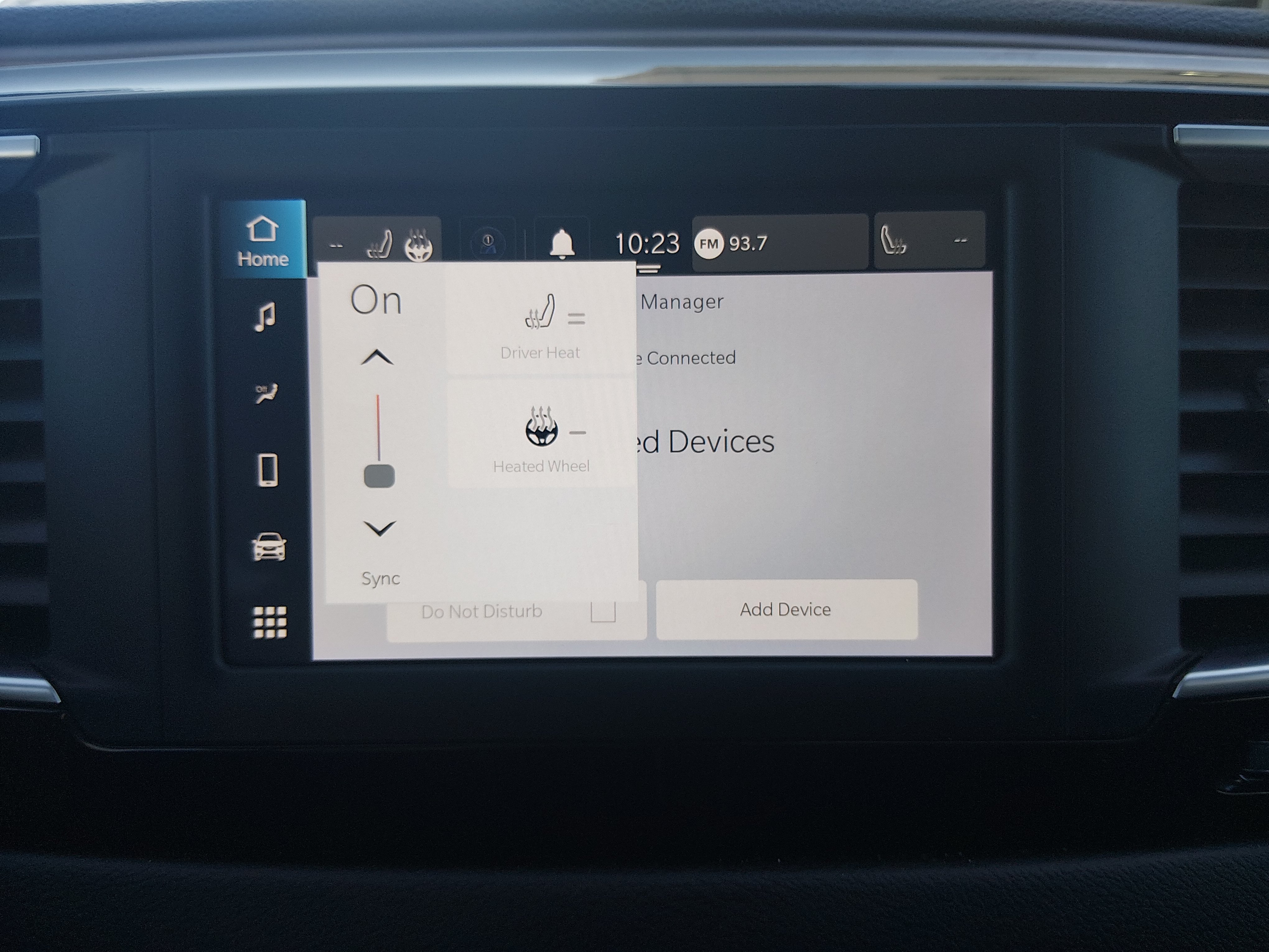 2023 Chrysler Voyager LX - Photo 18