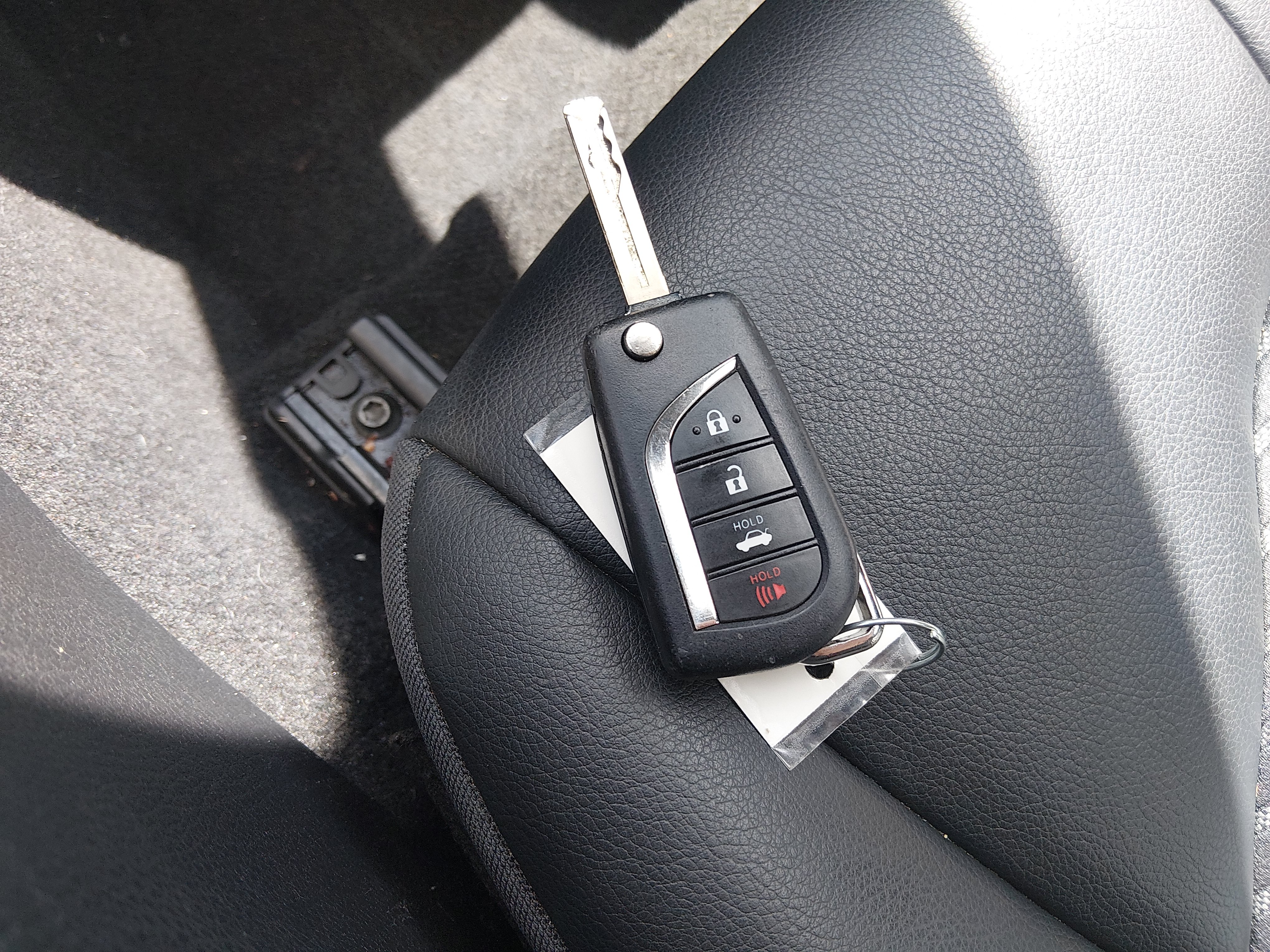 2024 Toyota Camry SE - Photo 15