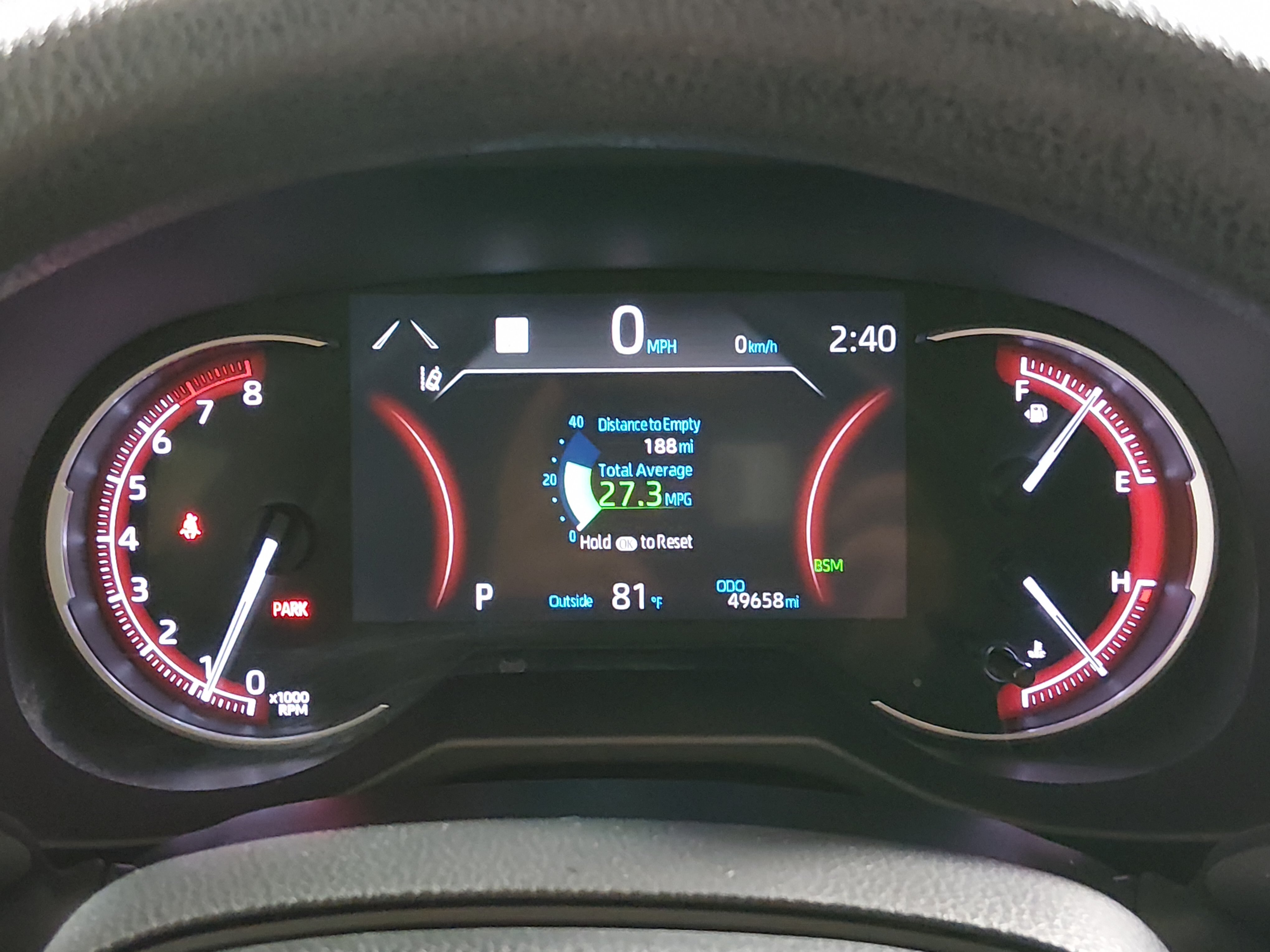 2024 Toyota RAV4 XLE - Photo 13
