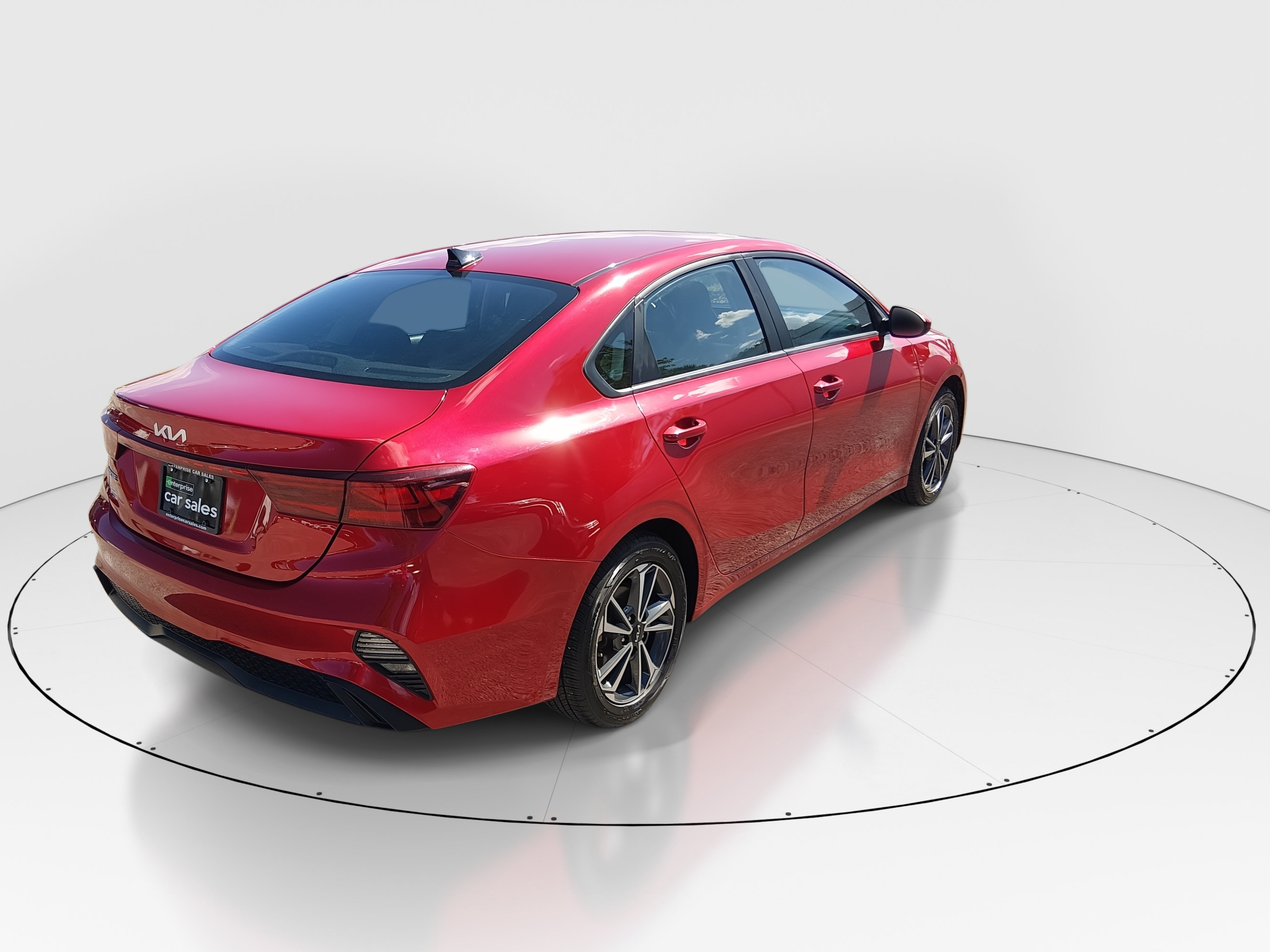 2024 Kia Forte LXS - Photo 7