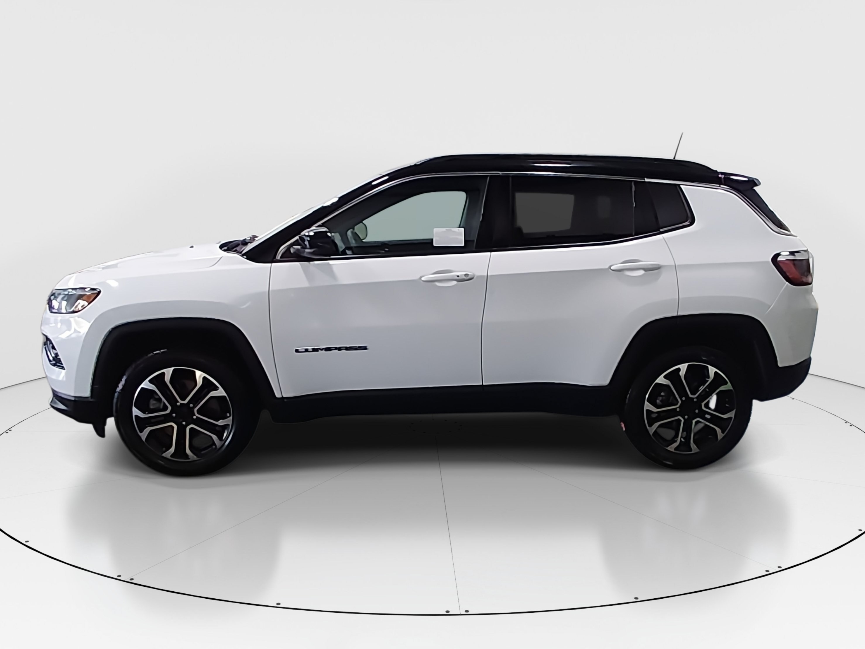 2023 Jeep Compass Limited - Photo 4