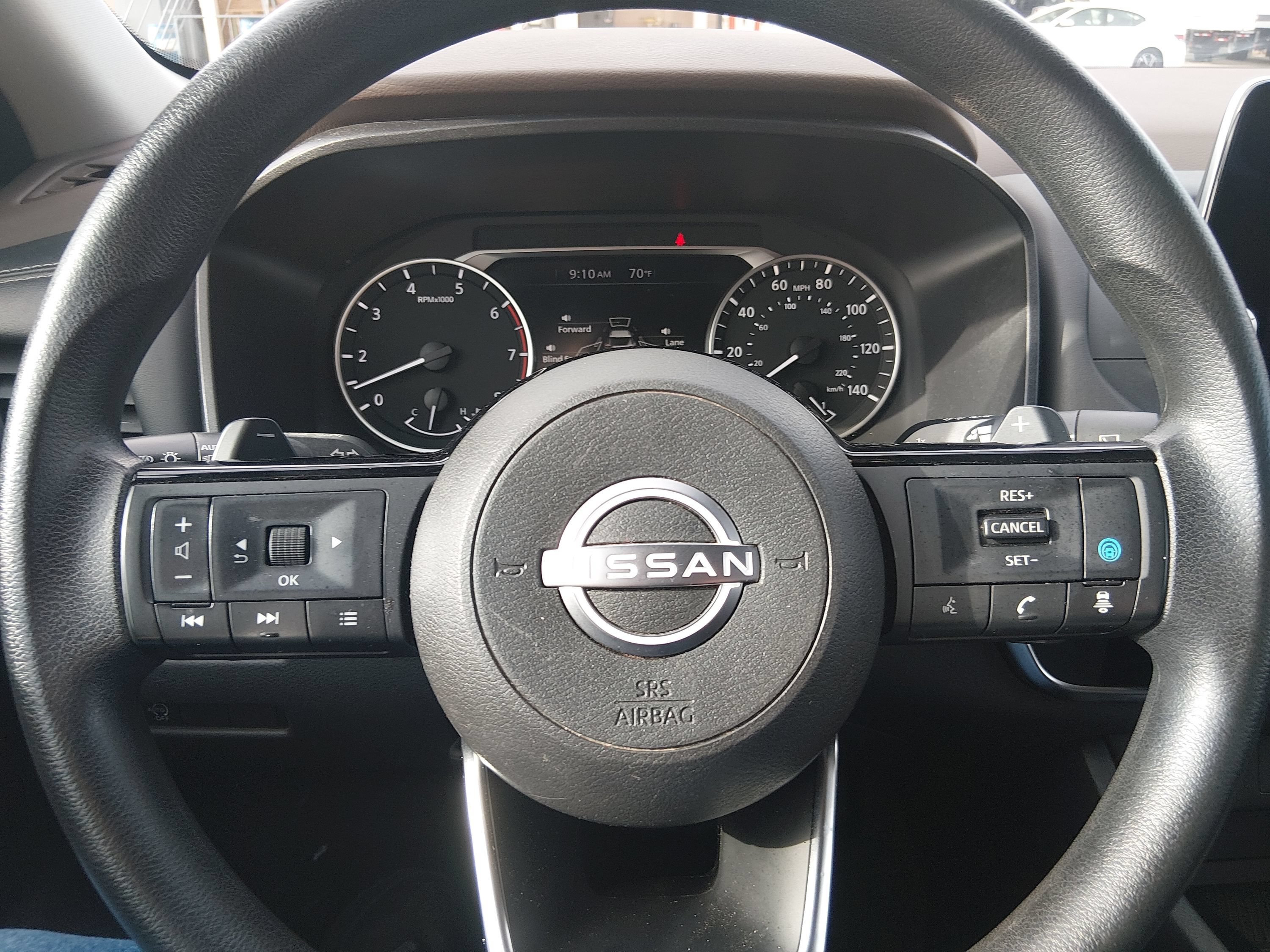 2023 Nissan Rogue SV - Photo 12