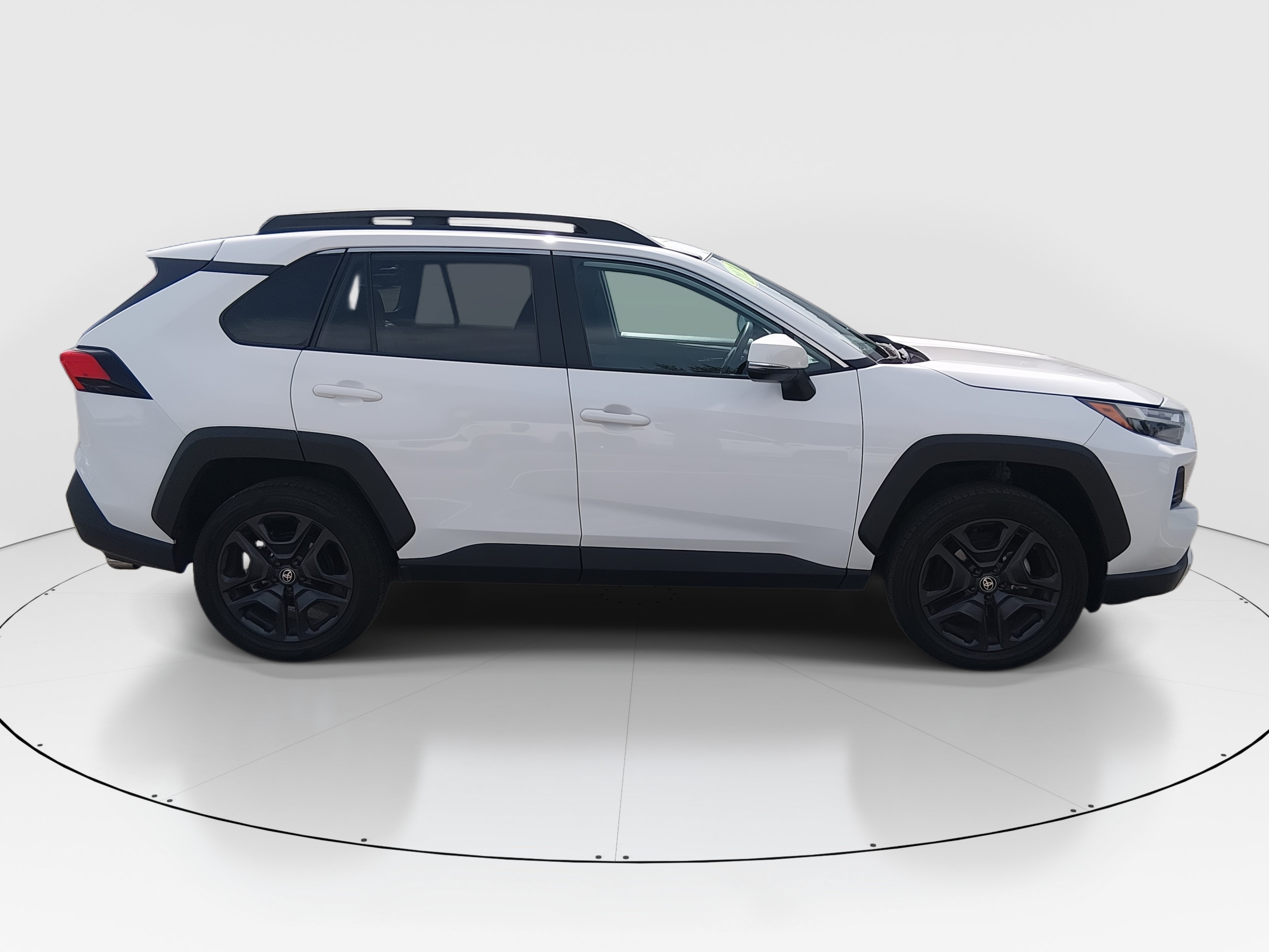 2024 Toyota RAV4 Adventure - Photo 8