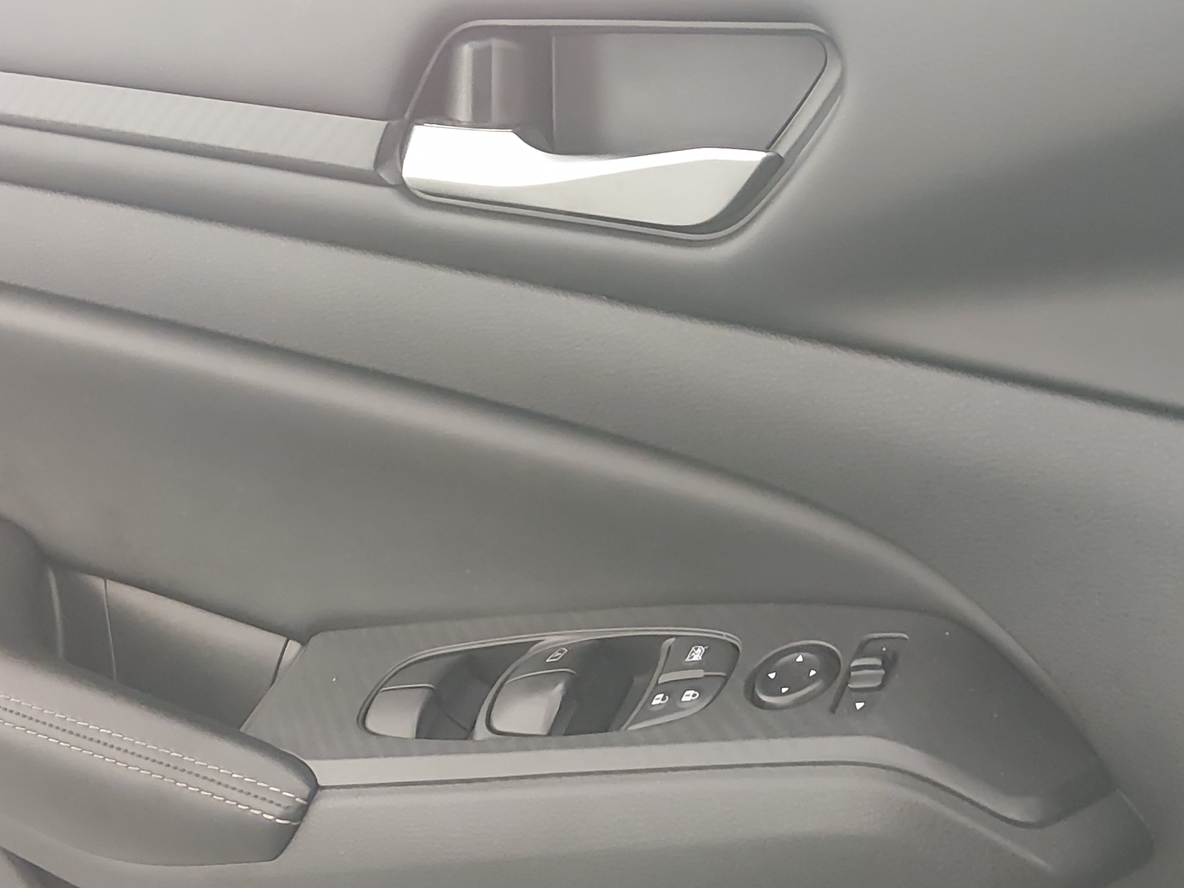 2024 Nissan Altima SV - Photo 17