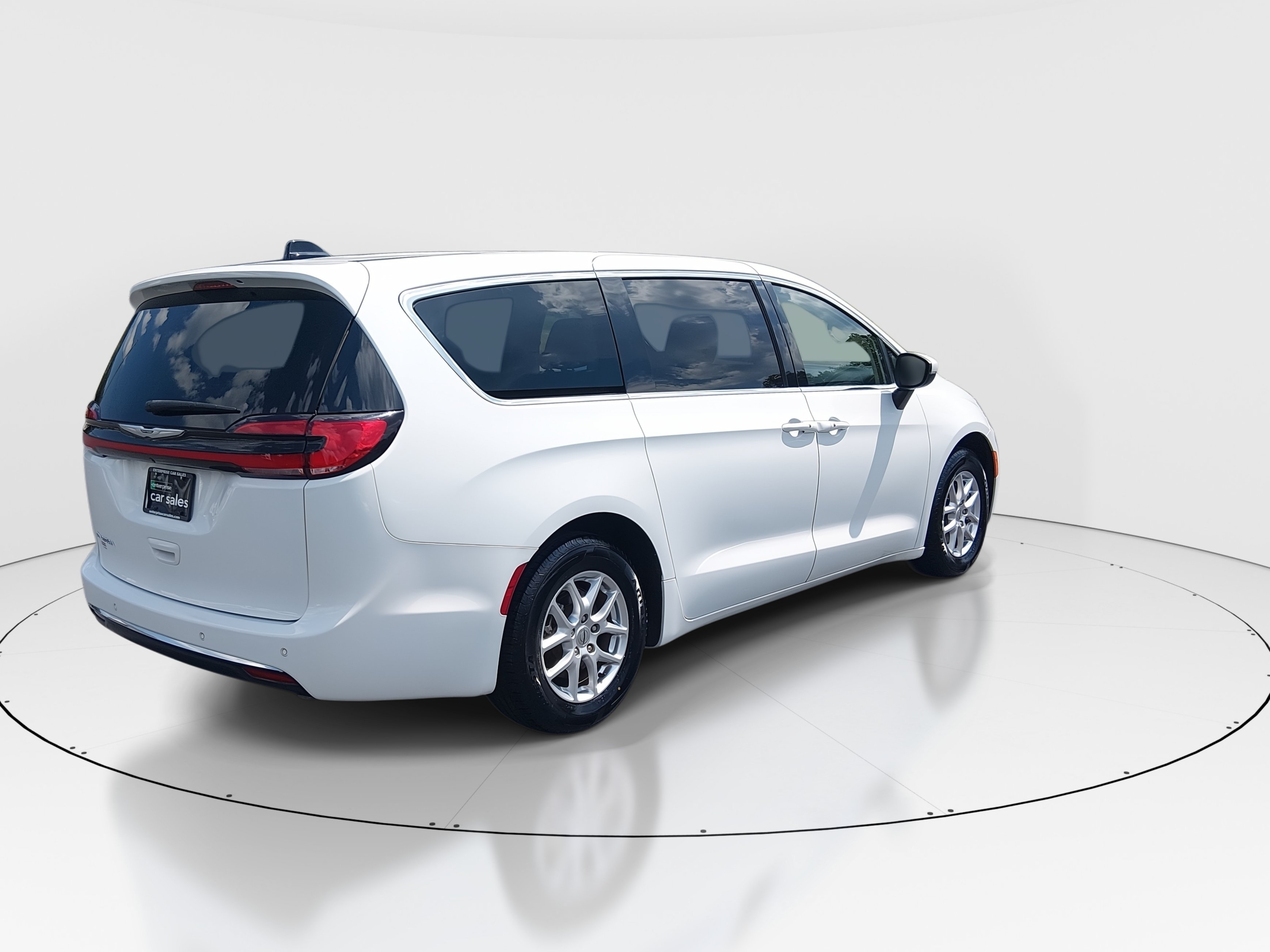 2023 Chrysler Pacifica Touring L - Photo 7