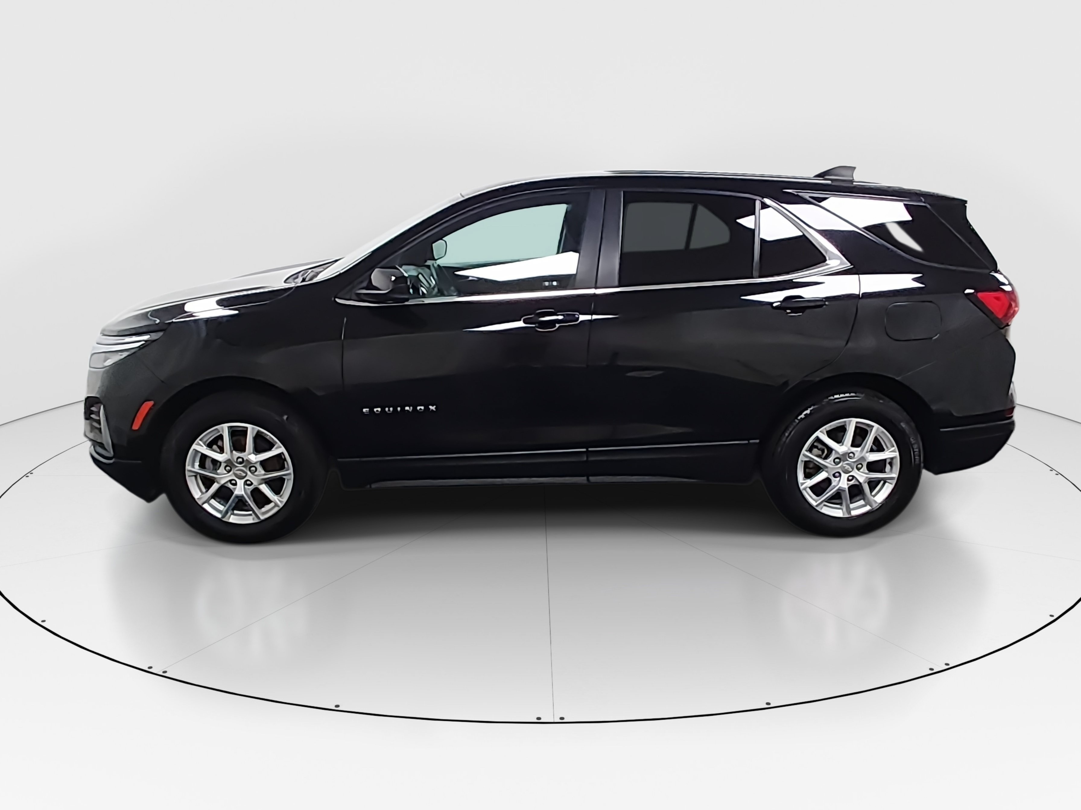 2024 Chevrolet Equinox LT - Photo 4