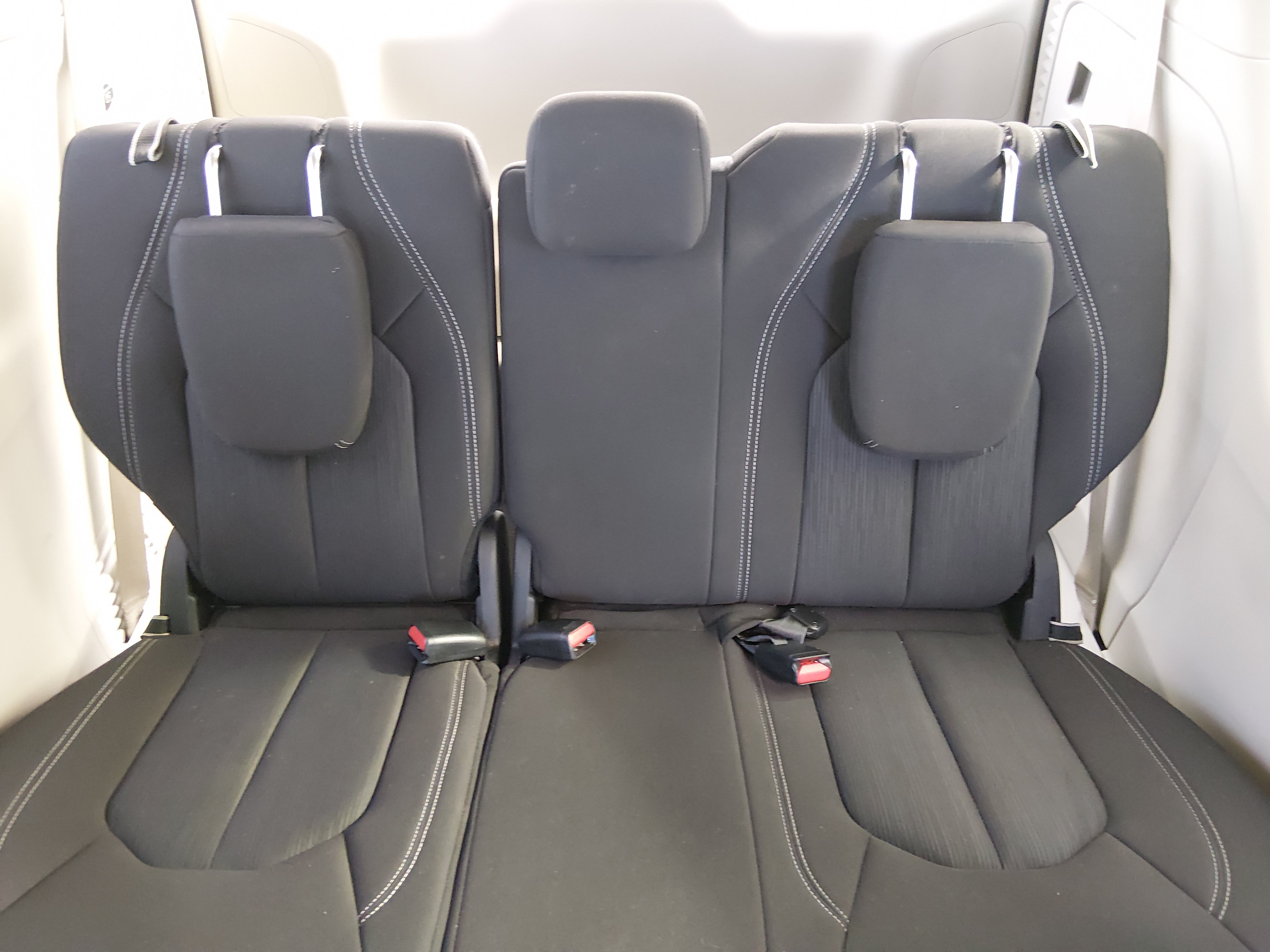 2022 Chrysler Voyager LX - Photo 17