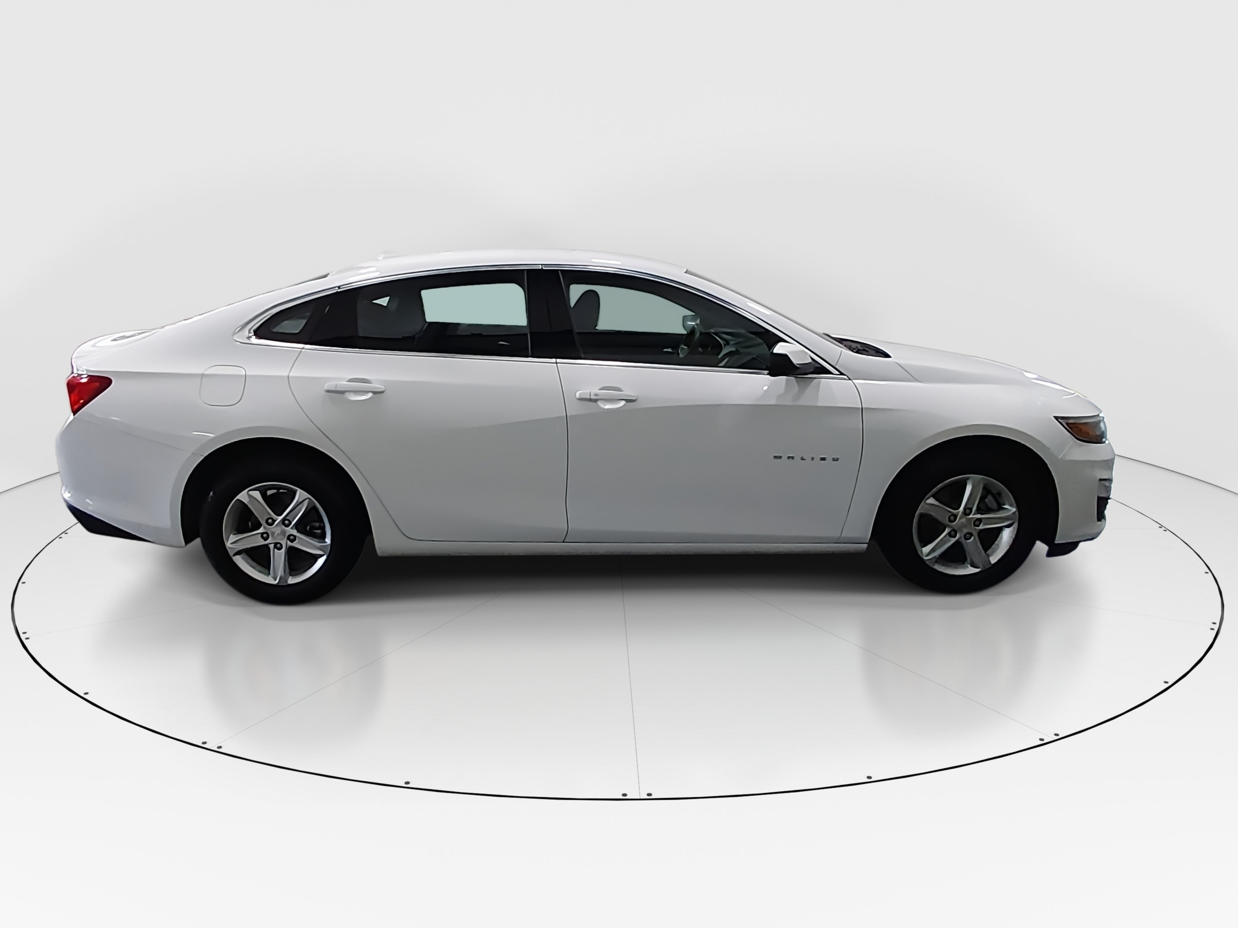 2024 Chevrolet Malibu 1LT - Photo 8