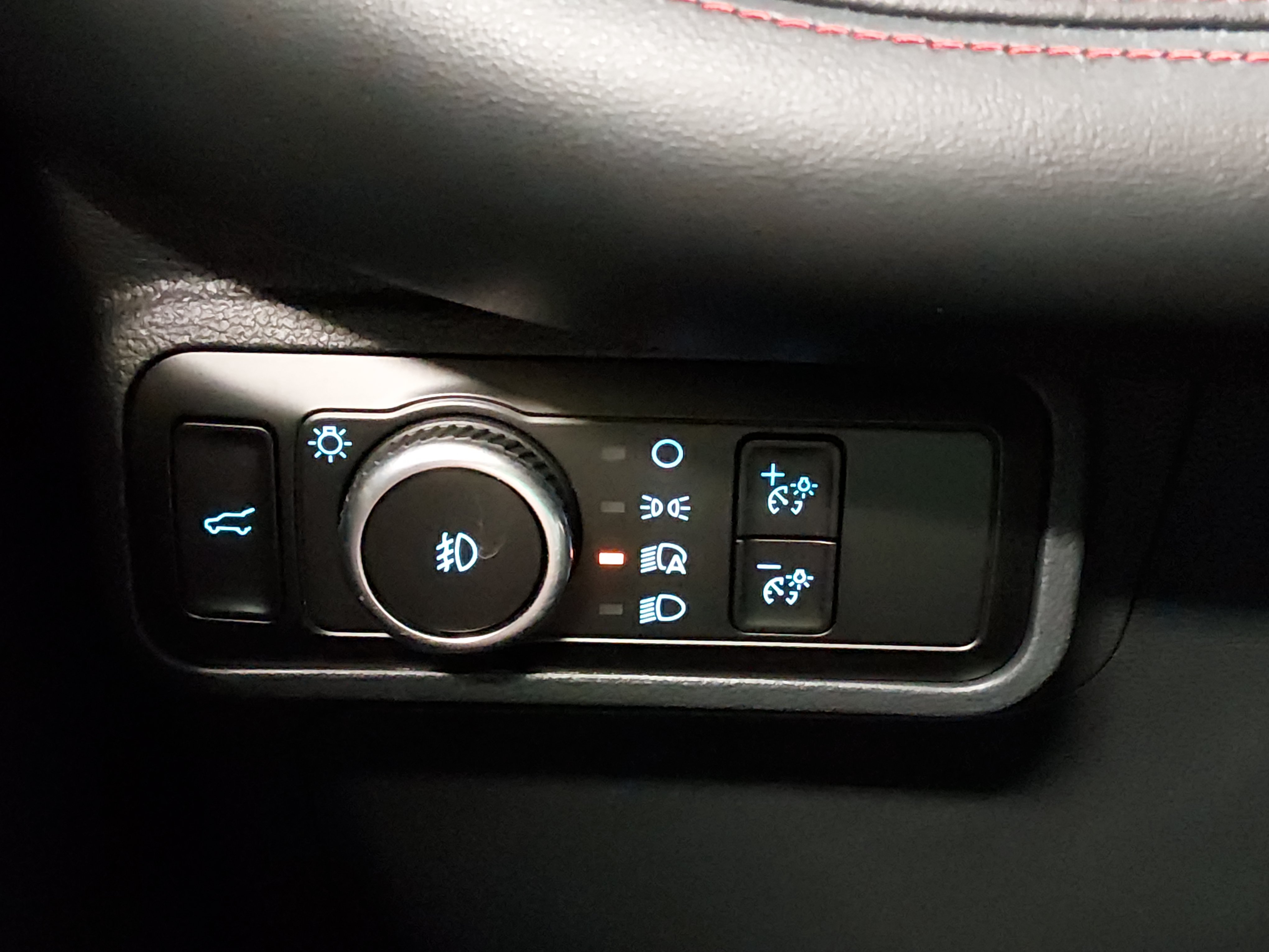 2025 Ford Explorer ST-LINE - Photo 13