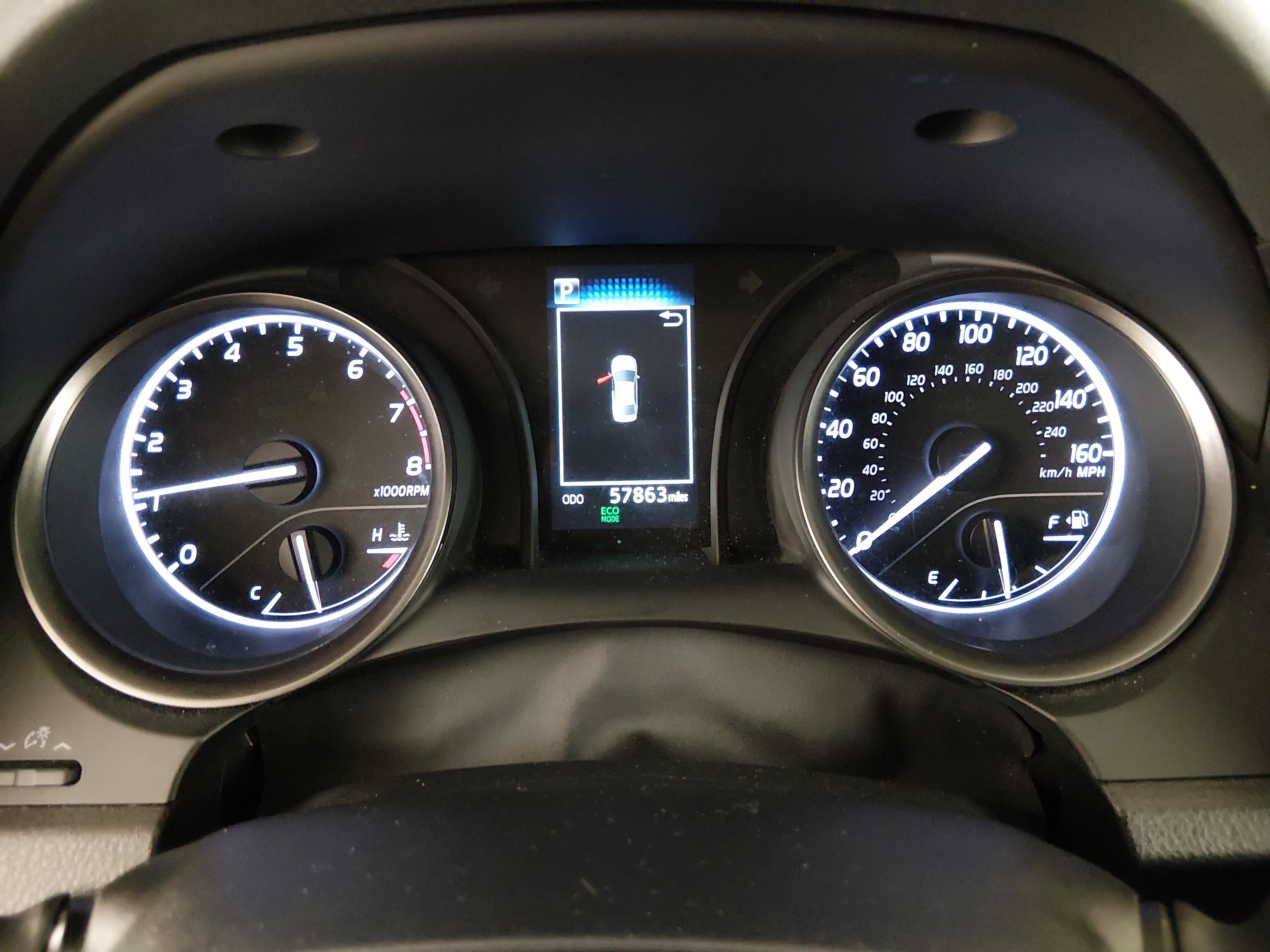 2024 Toyota Camry SE - Photo 14
